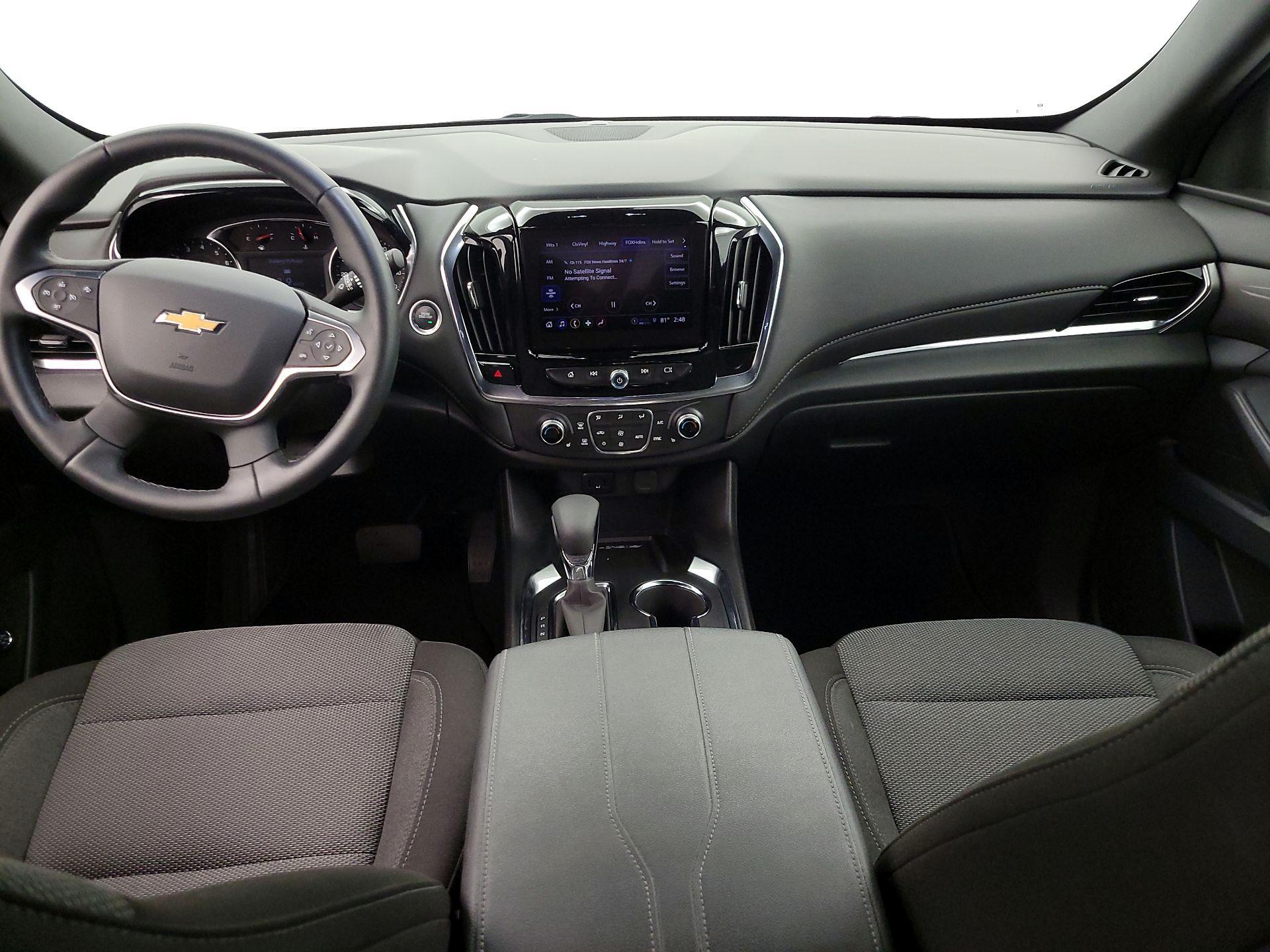 Thumbnail: 2023 Chevrolet Traverse - 9