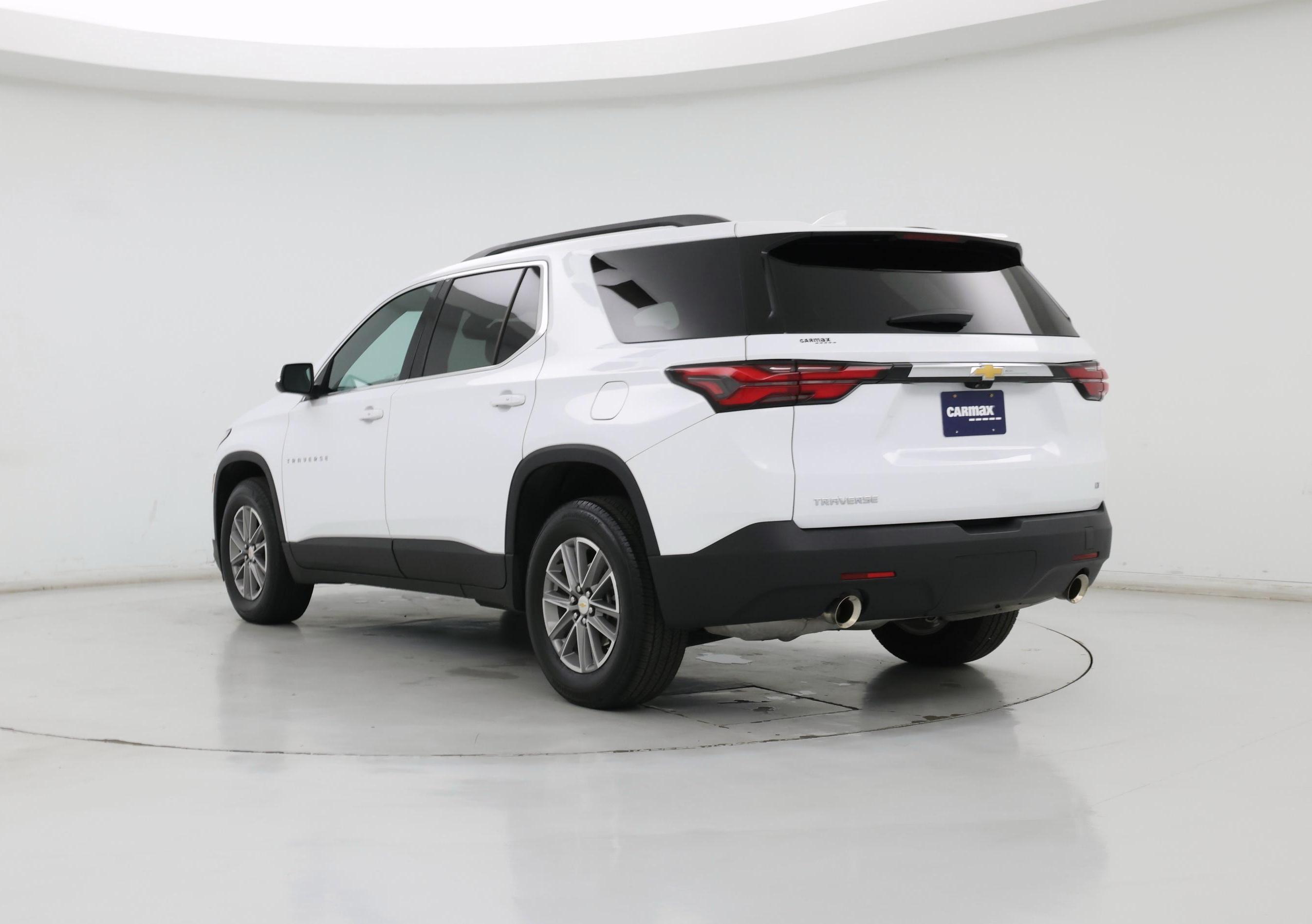 Thumbnail: 2023 Chevrolet Traverse - 2