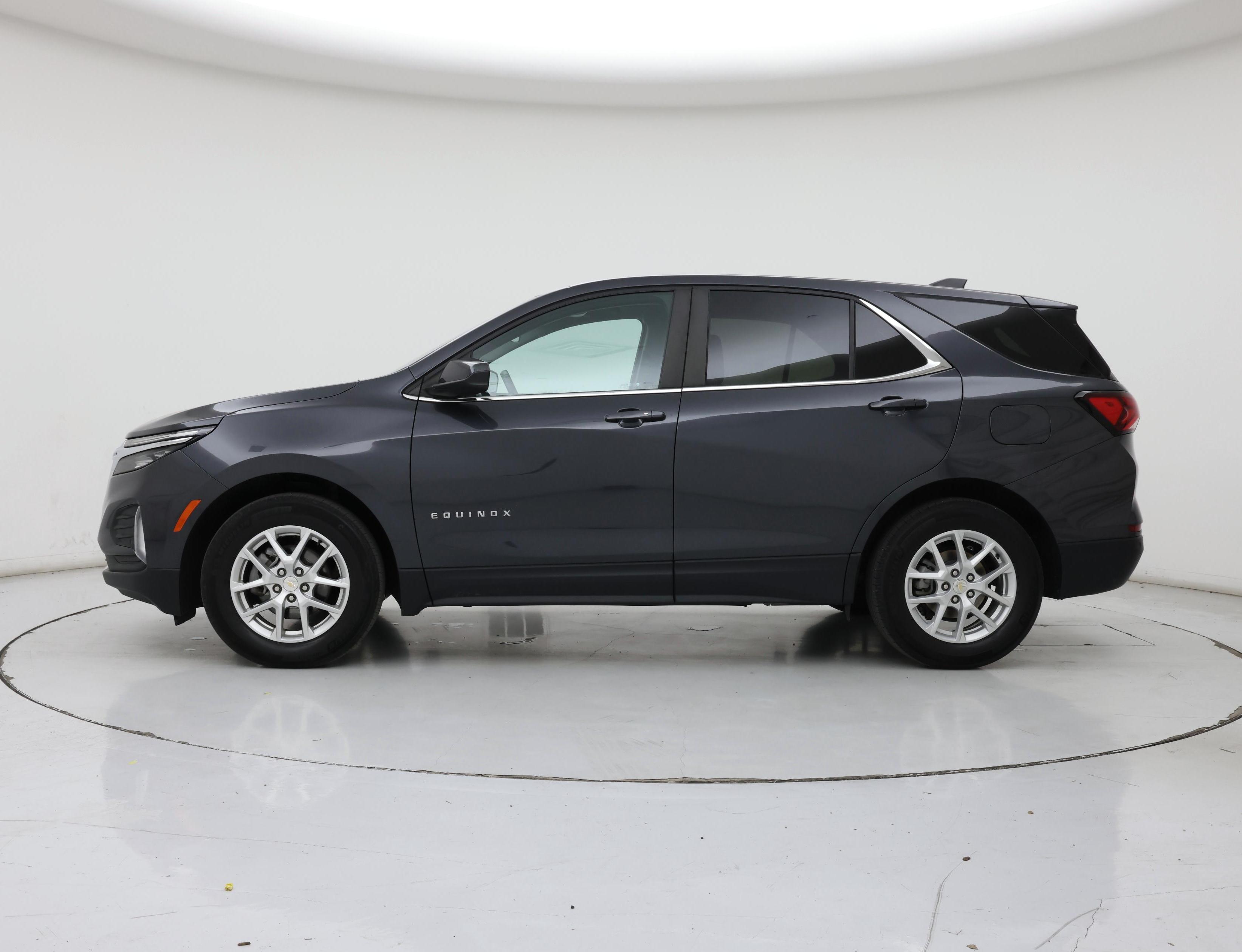 Thumbnail: 2023 Chevrolet Equinox - 3