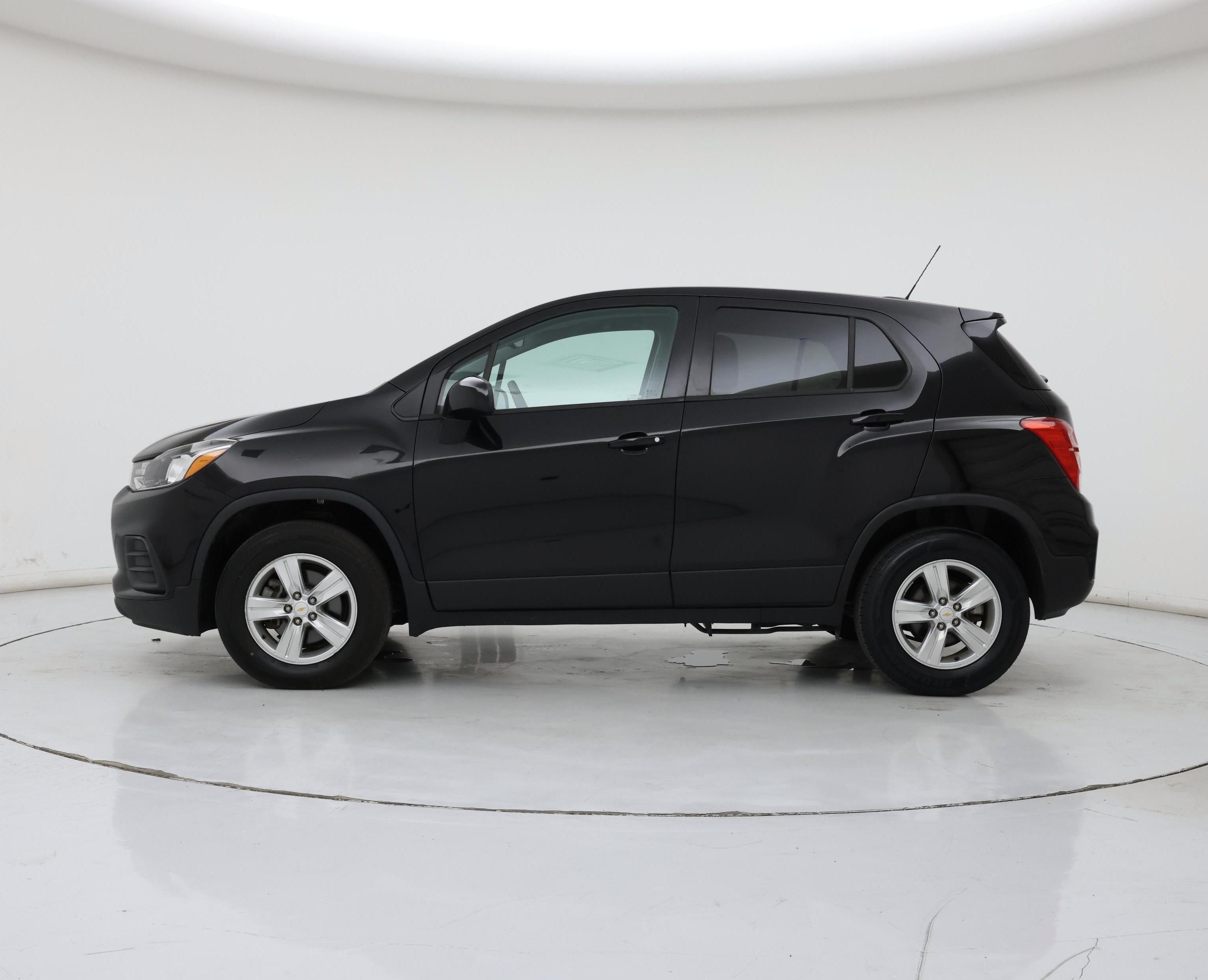 Thumbnail: 2020 Chevrolet Trax - 3