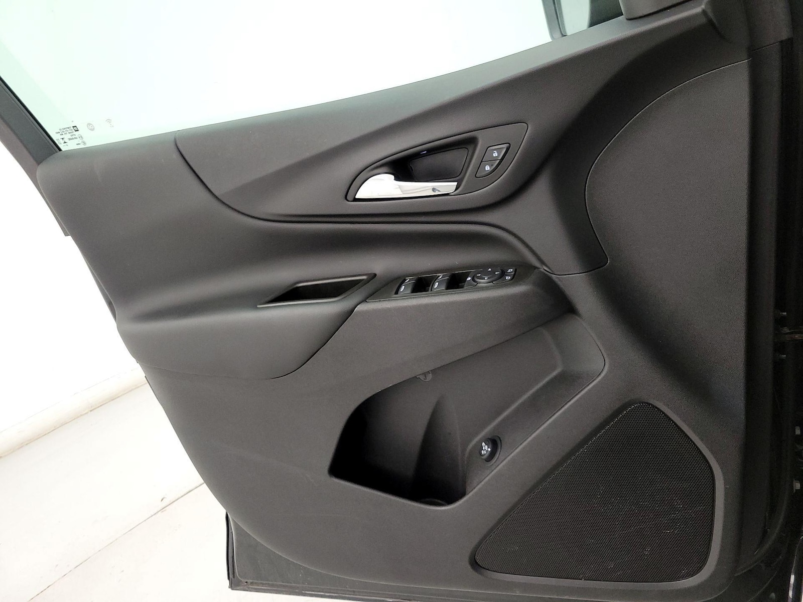 2024 Chevrolet Equinox LT - Photo 13