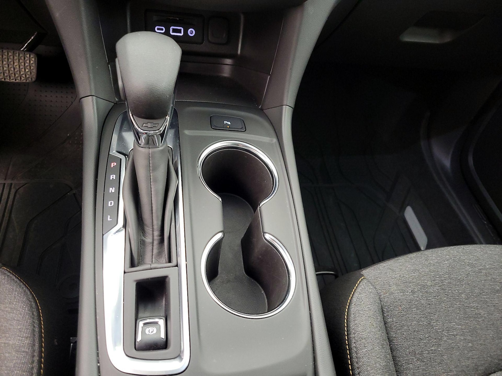 2024 Chevrolet Equinox LT - Photo 18
