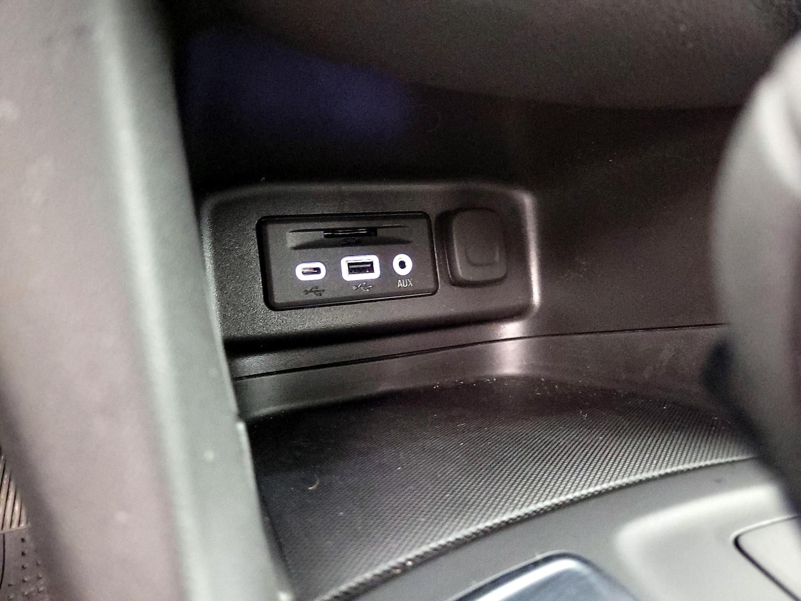 2024 Chevrolet Equinox LT - Photo 19