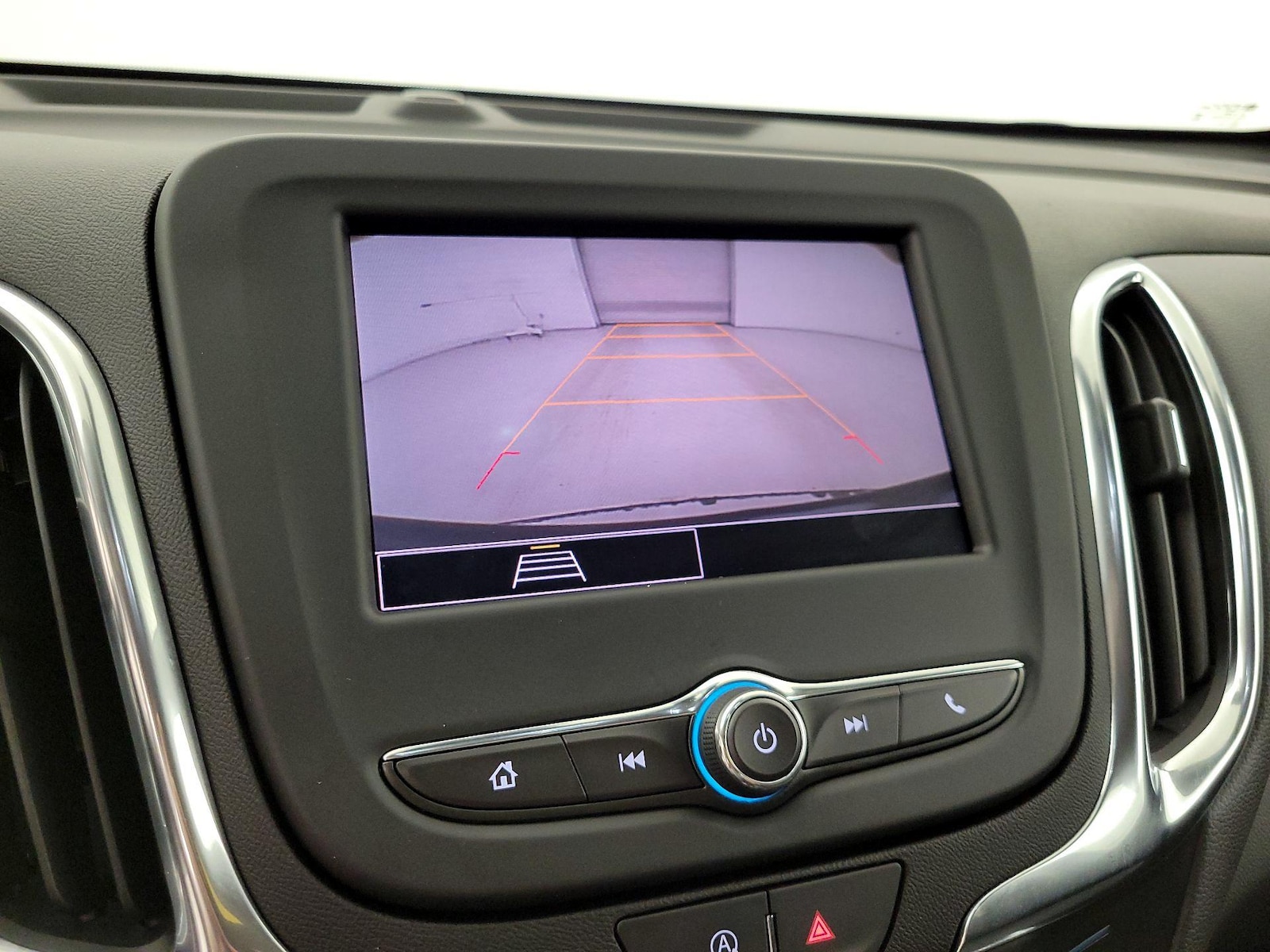 2024 Chevrolet Equinox LT - Photo 14