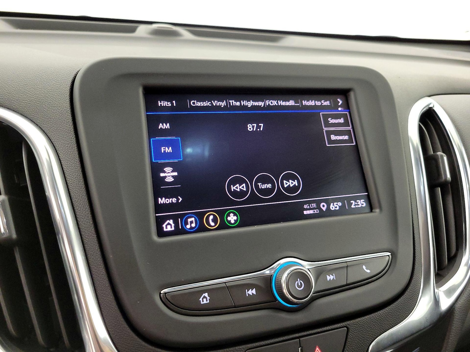 2024 Chevrolet Equinox LT - Photo 15