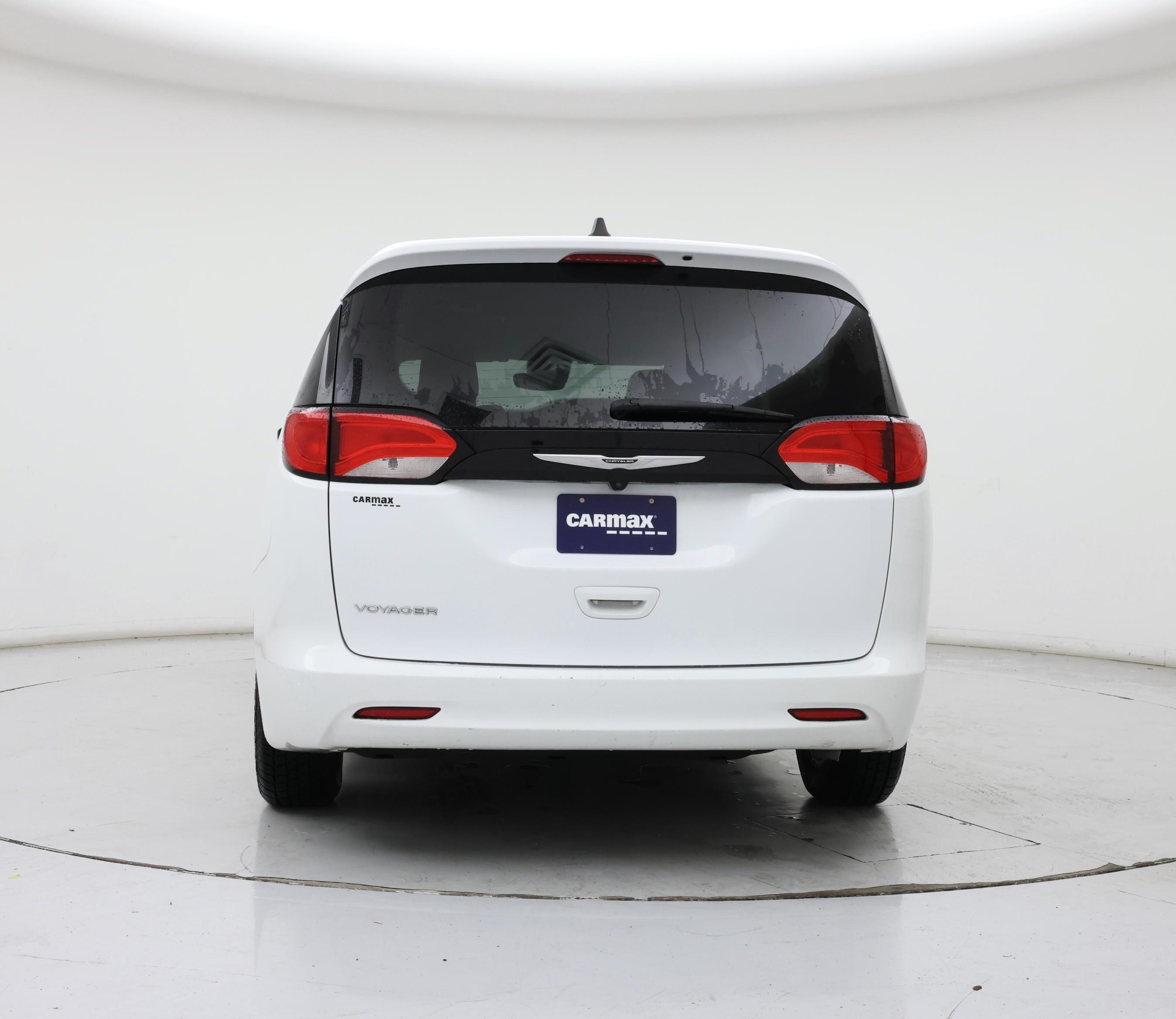 Thumbnail: 2023 Chrysler Voyager - 6