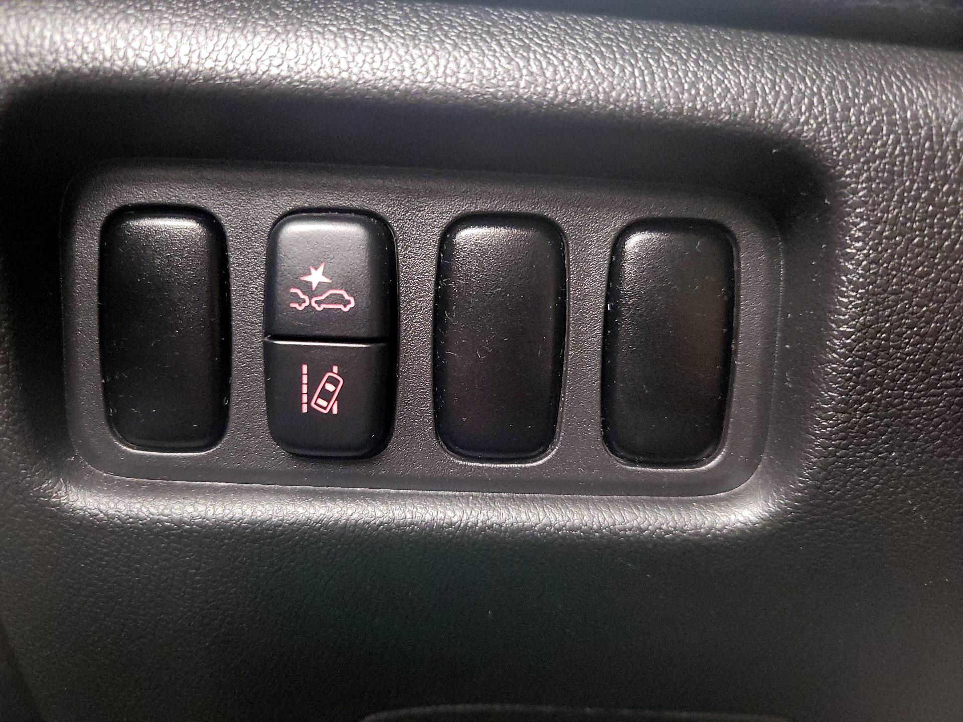 Thumbnail: 2022 Mitsubishi Outlander Sport - 13