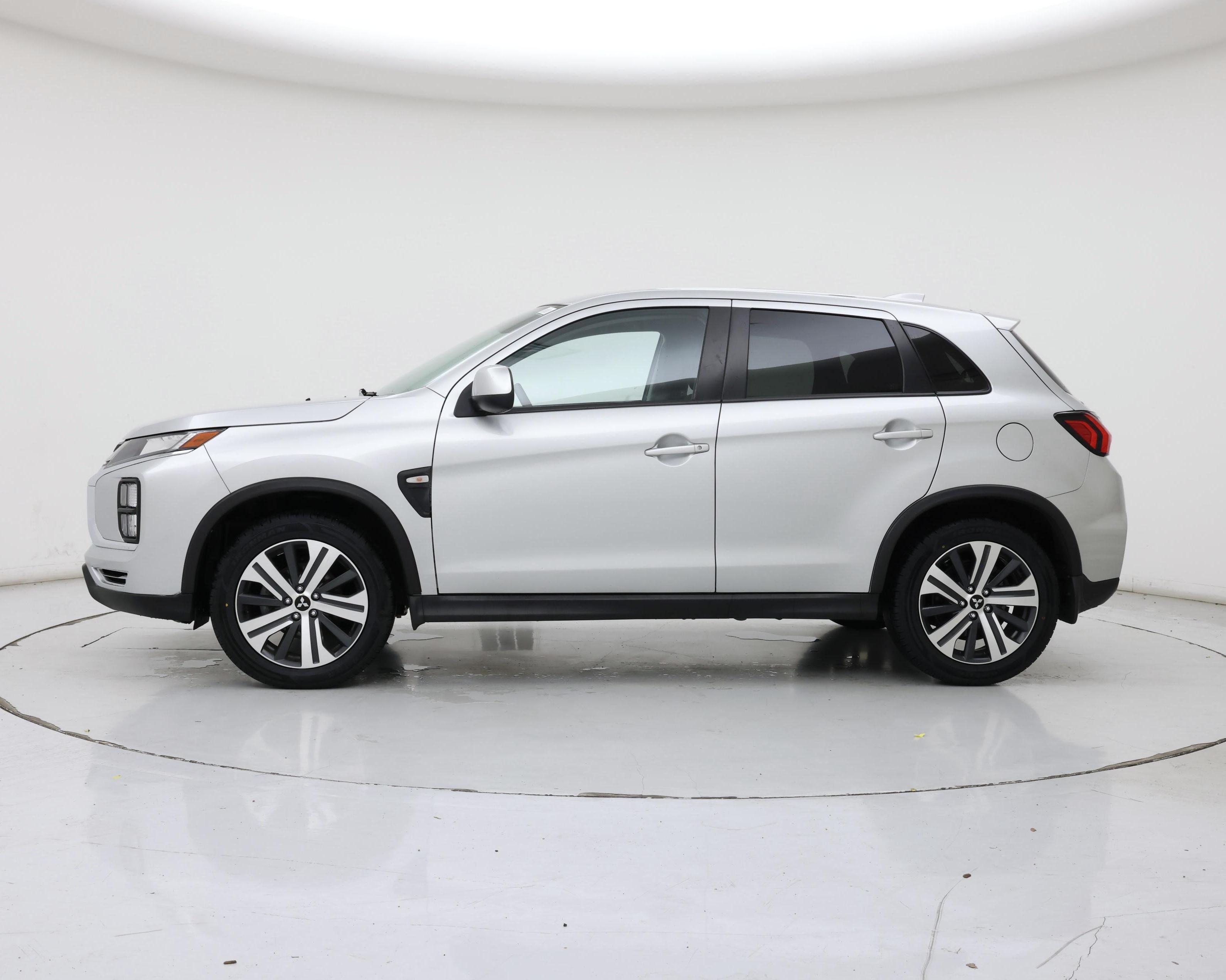 Thumbnail: 2022 Mitsubishi Outlander Sport - 3