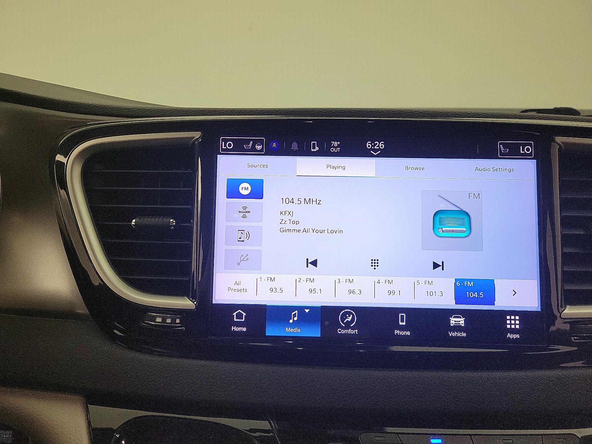 Thumbnail: 2023 Chrysler Pacifica - 15