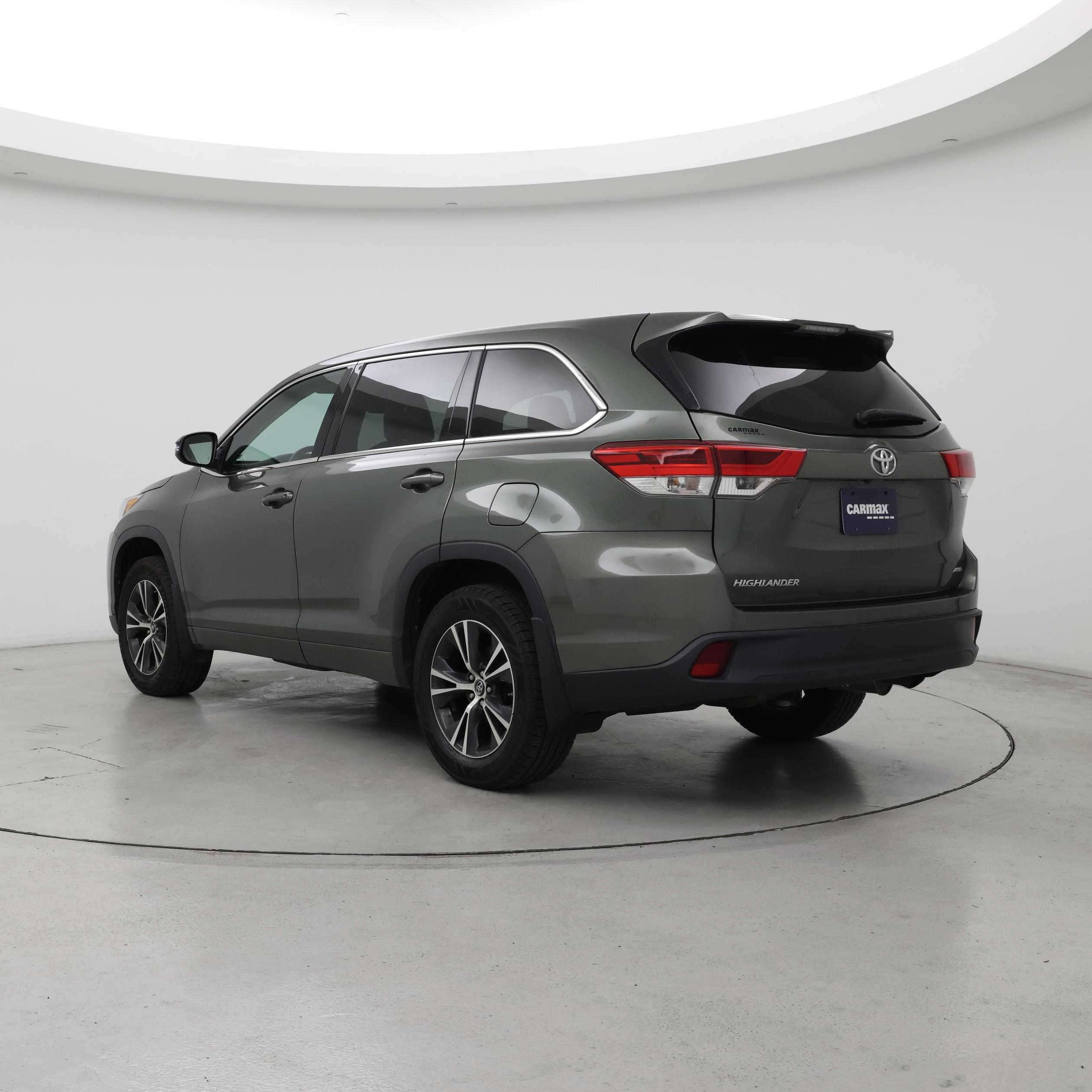 Thumbnail: 2017 Toyota Highlander - 2