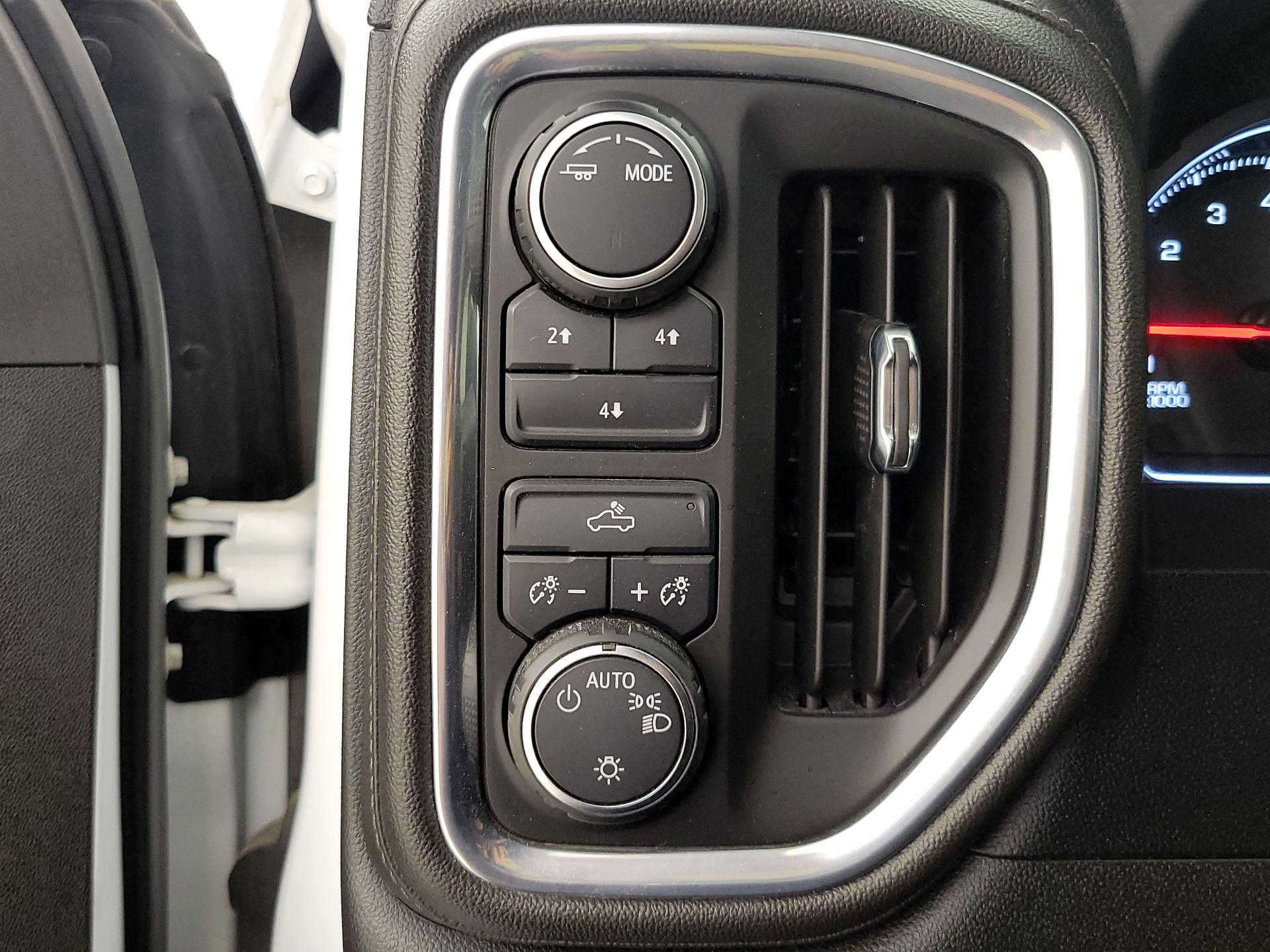 Thumbnail: 2022 Chevrolet Silverado 2500 - 13
