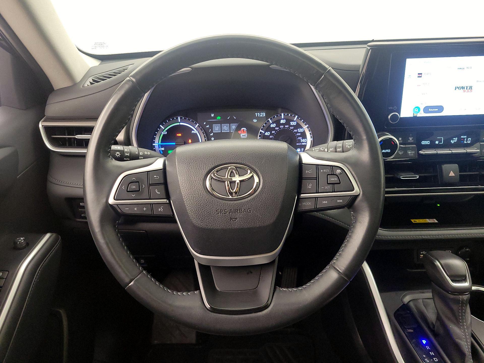 Thumbnail: 2023 Toyota Highlander - 10