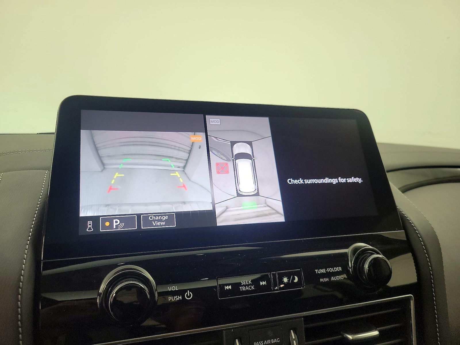 2024 INFINITI QX80 Luxe 4WD - Photo 16