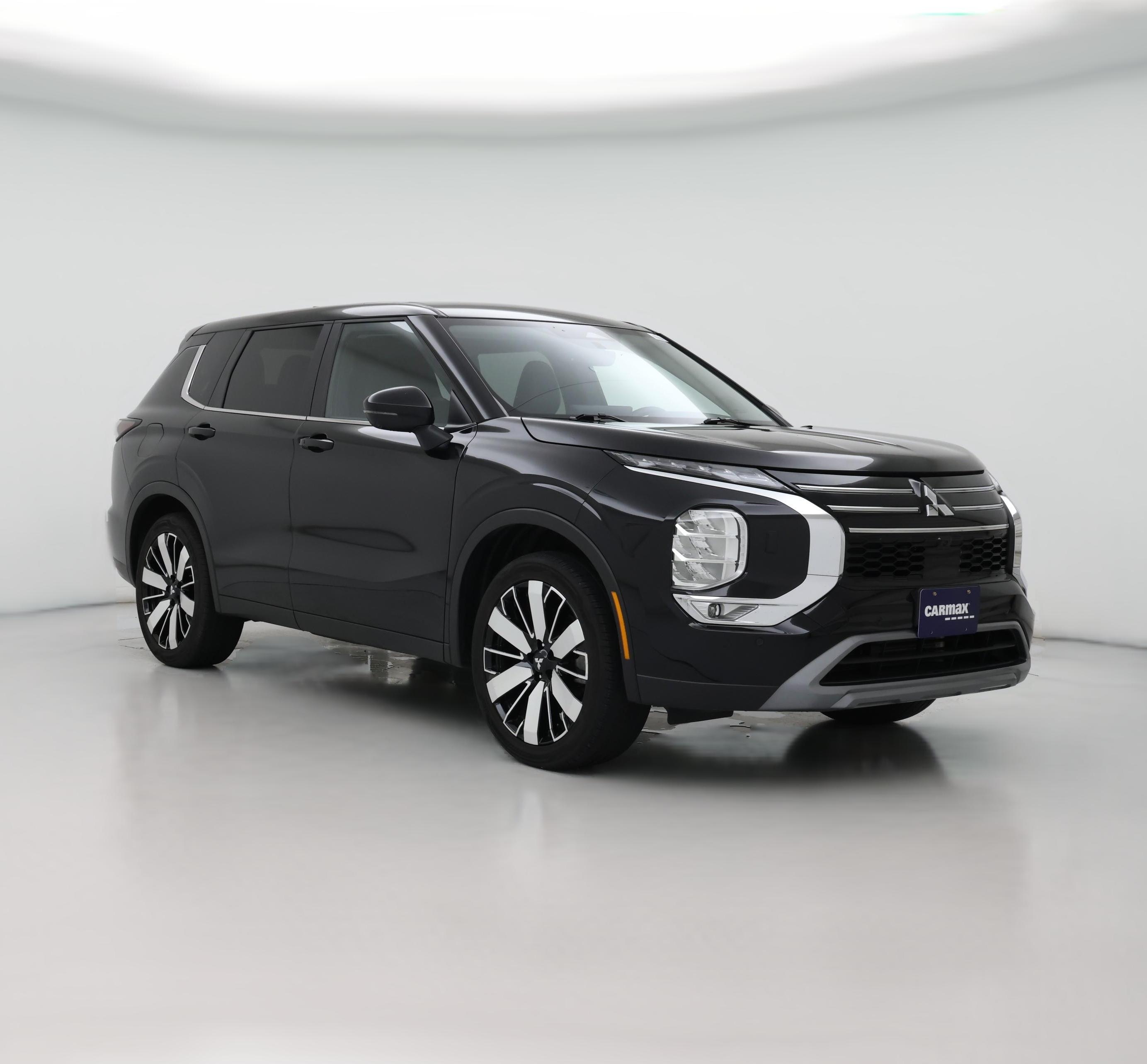 Thumbnail: 2025 Mitsubishi Outlander - 1