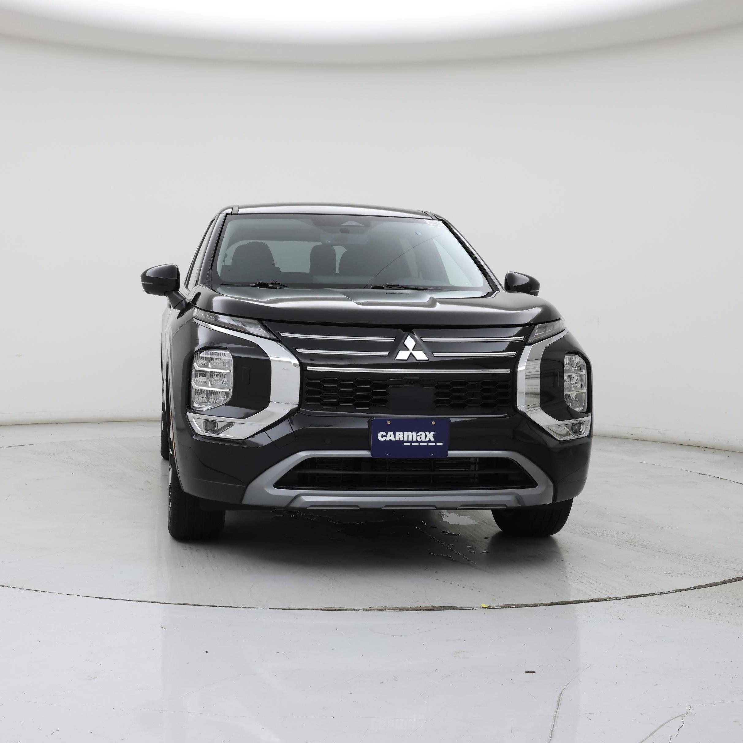 Thumbnail: 2025 Mitsubishi Outlander - 5