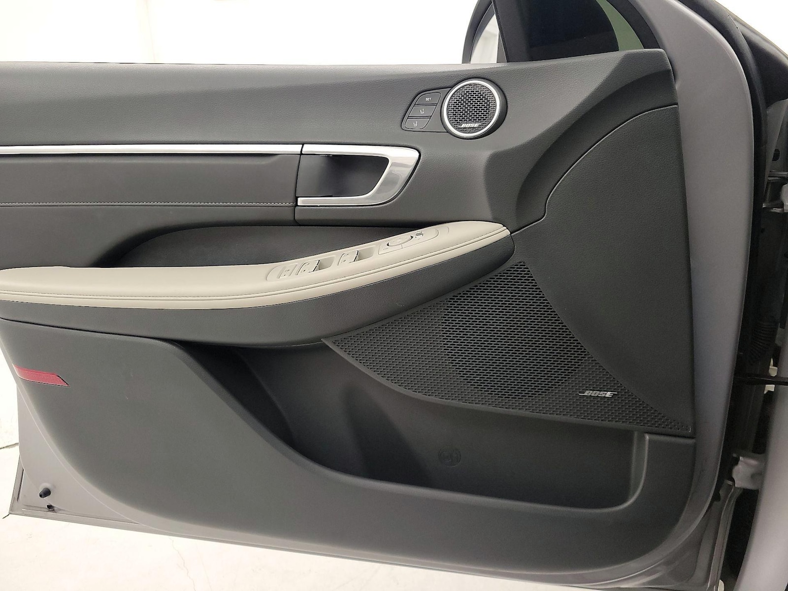 2023 Hyundai Sonata Hybrid Limited - Photo 13