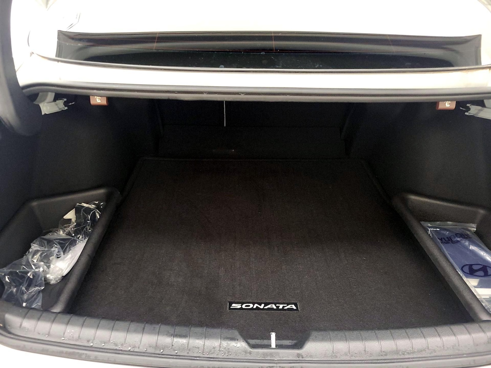 2023 Hyundai Sonata Hybrid Limited - Photo 23