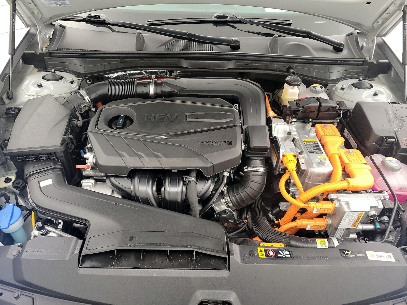 2023 Hyundai Sonata Hybrid Limited - Photo 24