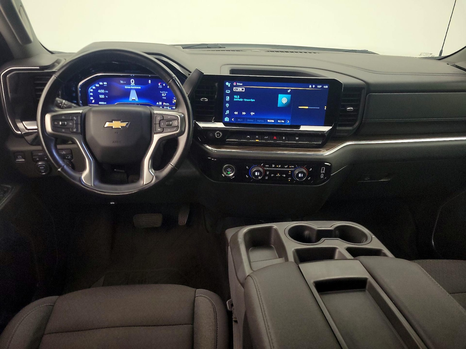 2023 Chevrolet Silverado 1500 LT - Photo 10