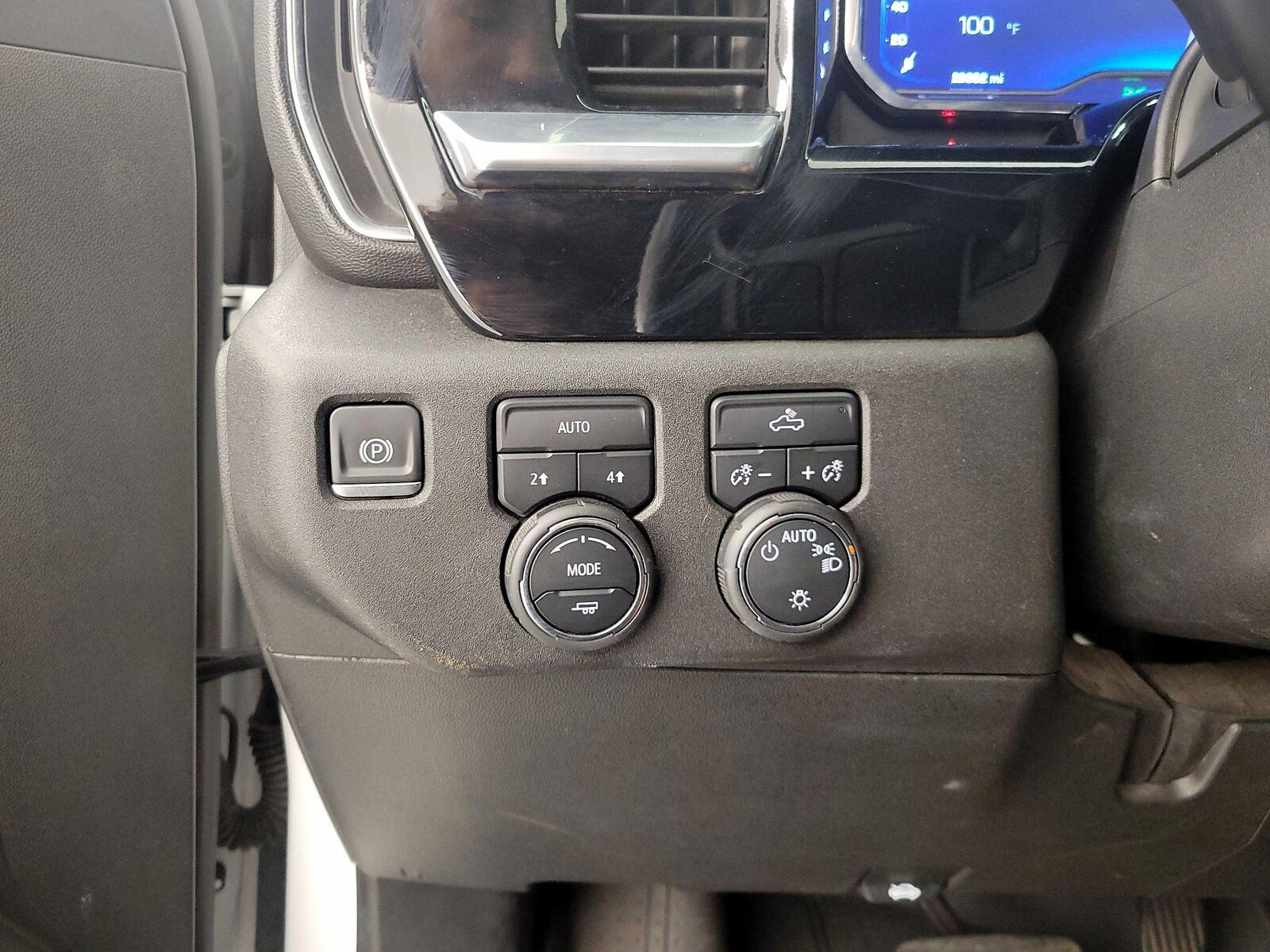 2023 Chevrolet Silverado 1500 LT - Photo 14
