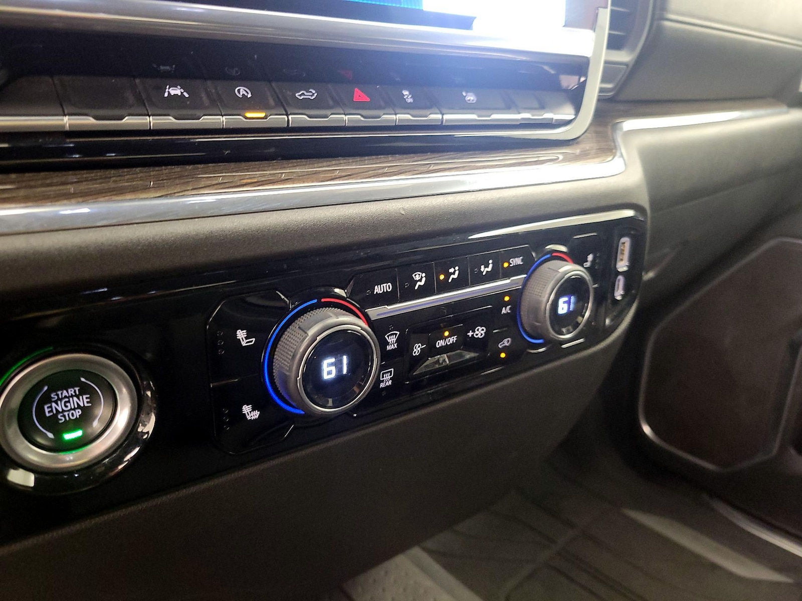 2023 Chevrolet Silverado 1500 LT - Photo 17