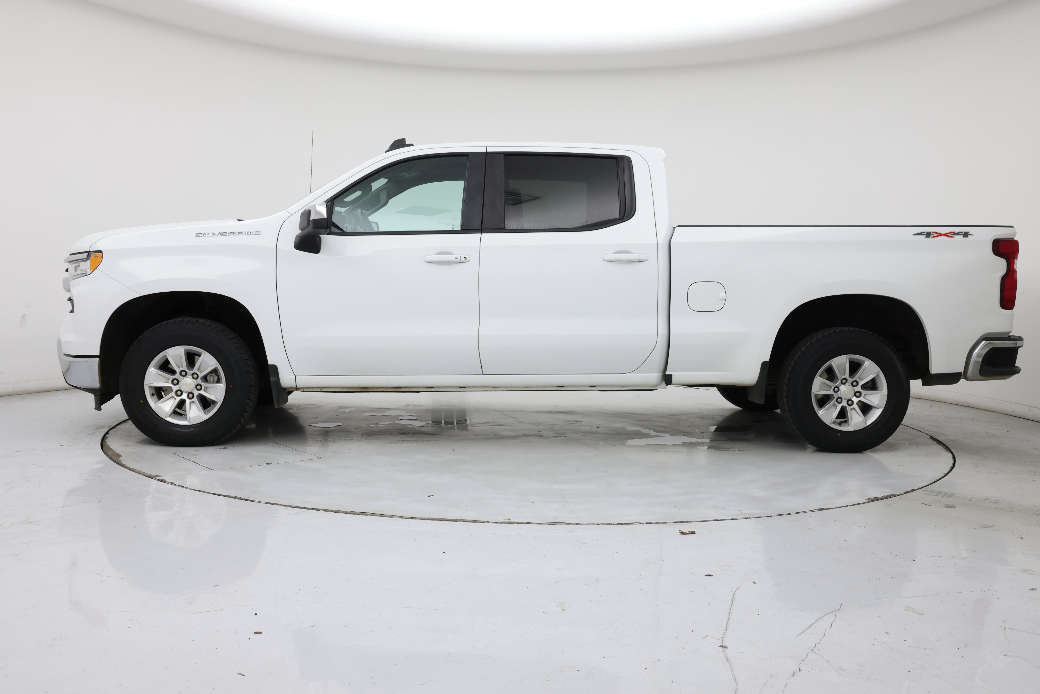 Thumbnail: 2023 Chevrolet Silverado 1500 - 3