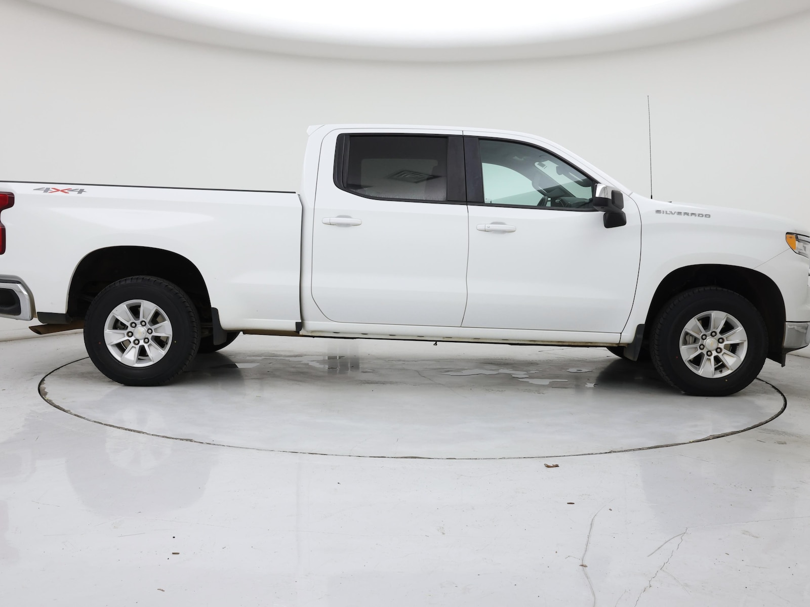 2023 Chevrolet Silverado 1500 LT - Photo 8