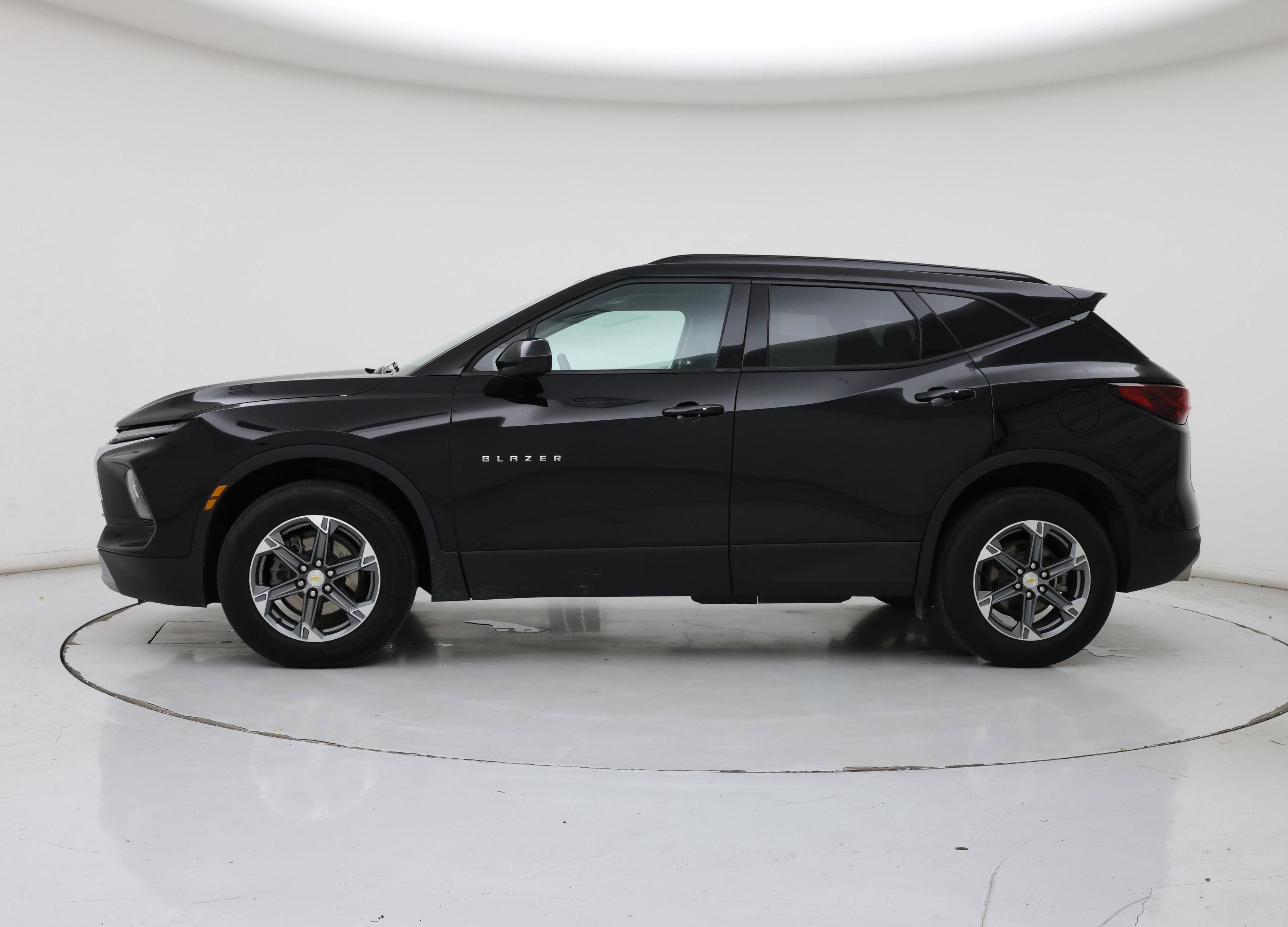 Thumbnail: 2024 Chevrolet Blazer - 3