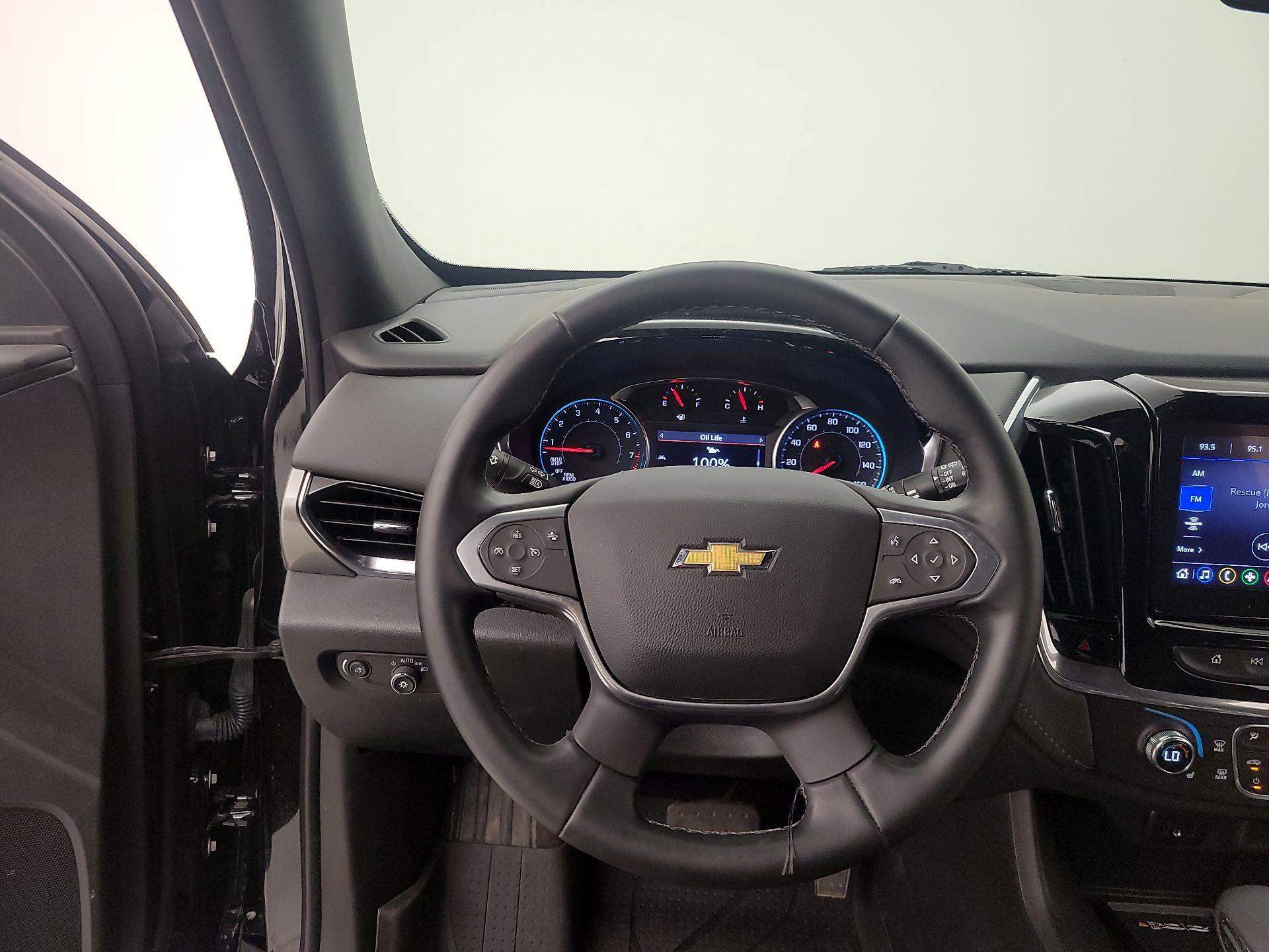Thumbnail: 2023 Chevrolet Traverse - 10