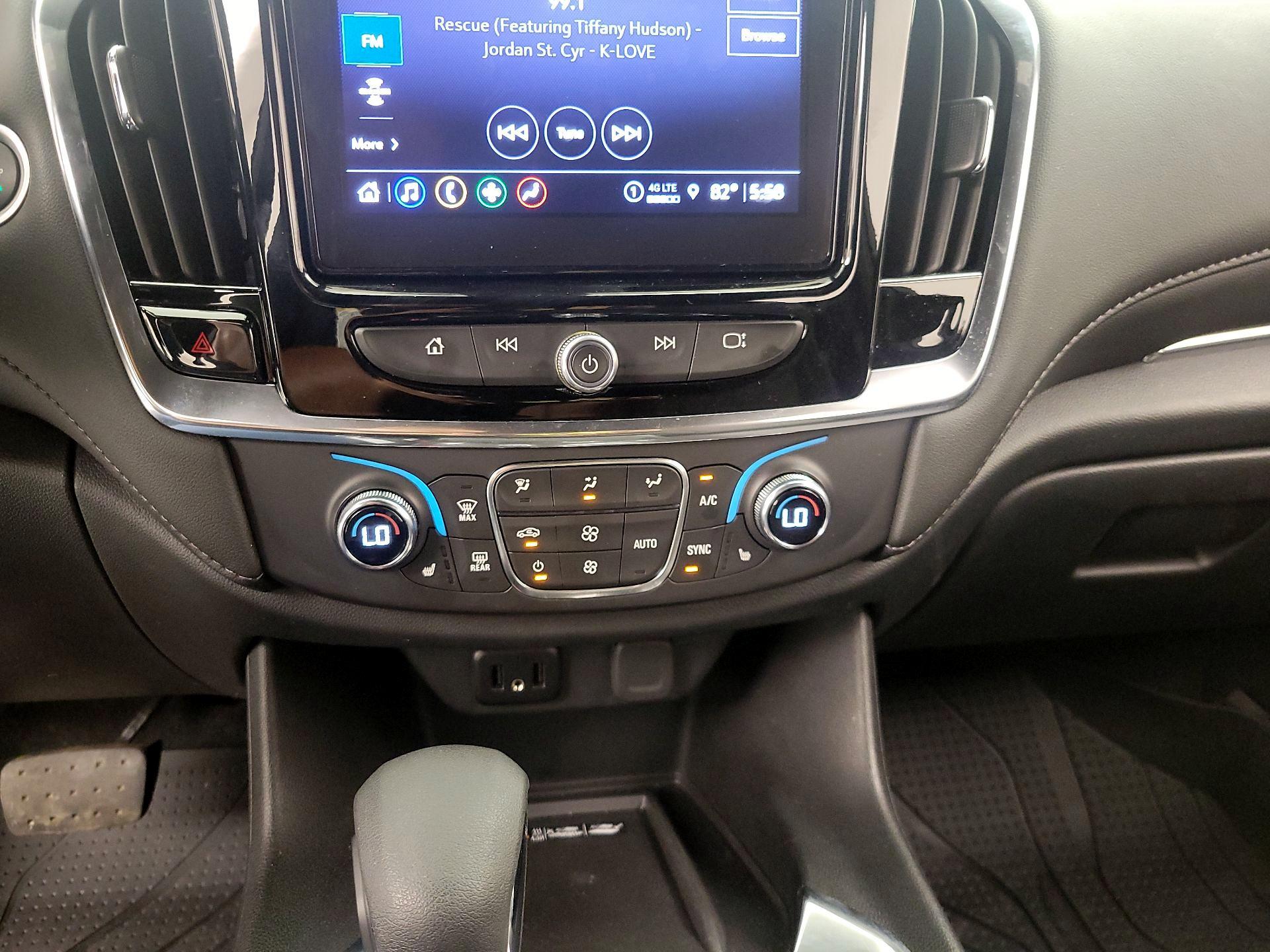 Thumbnail: 2023 Chevrolet Traverse - 16