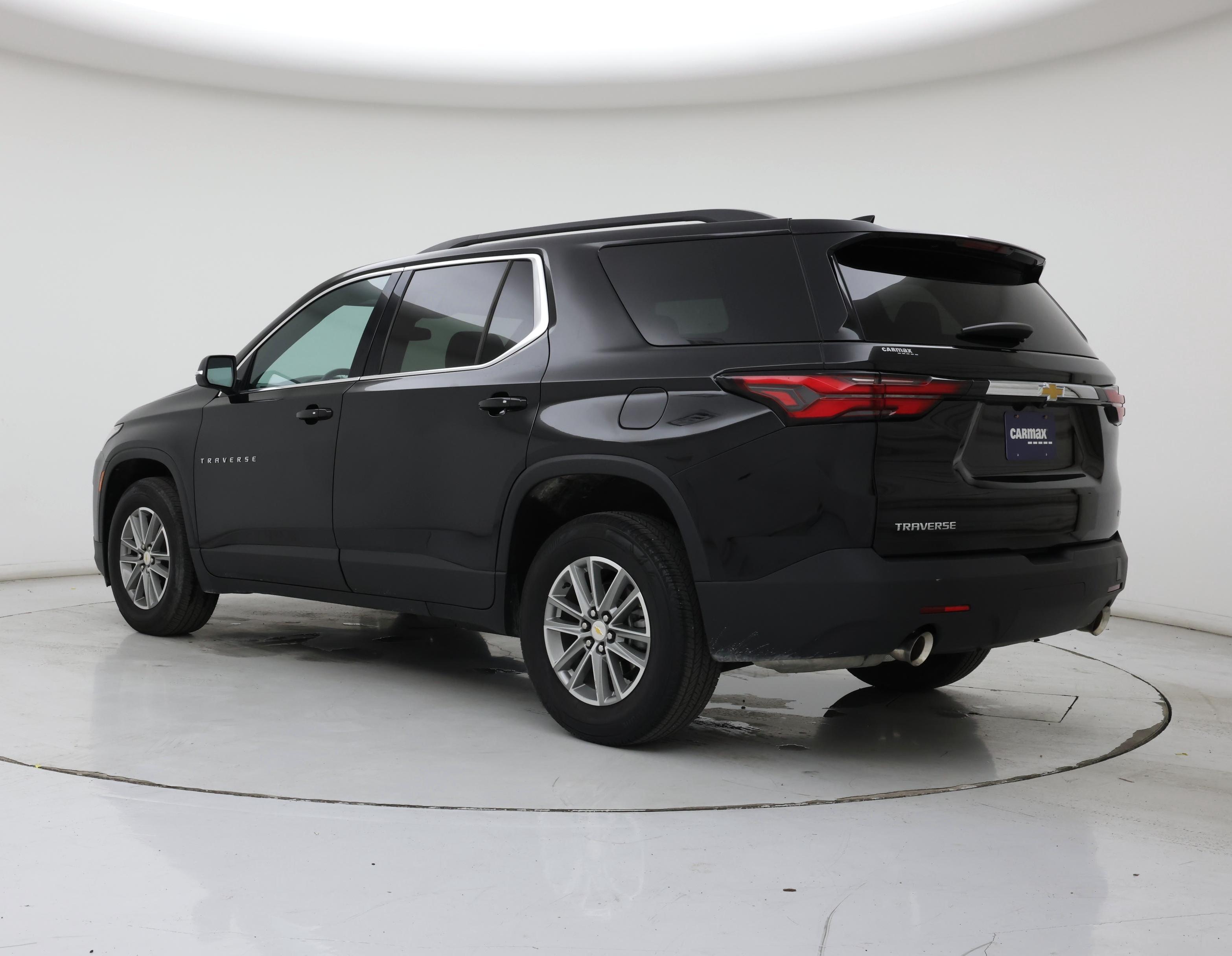 Thumbnail: 2023 Chevrolet Traverse - 2