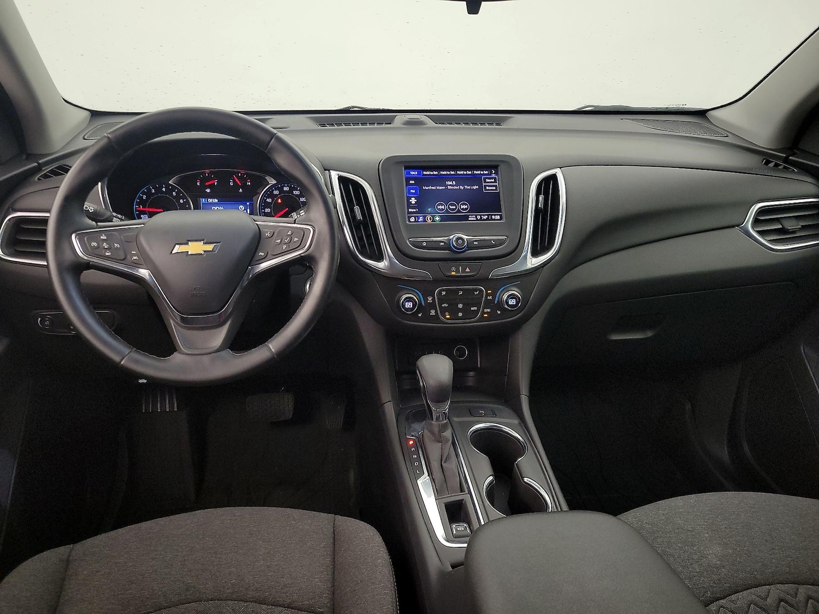 2024 Chevrolet Equinox LT - Photo 10