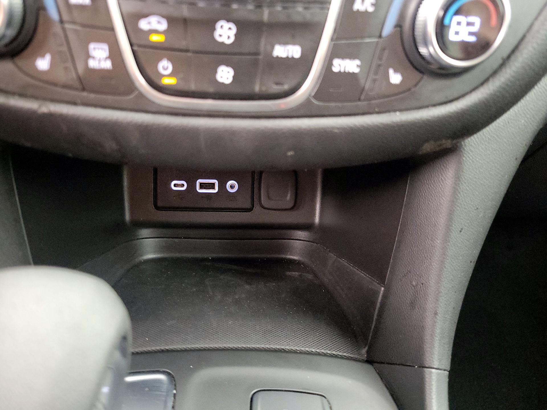Thumbnail: 2024 Chevrolet Equinox - 18