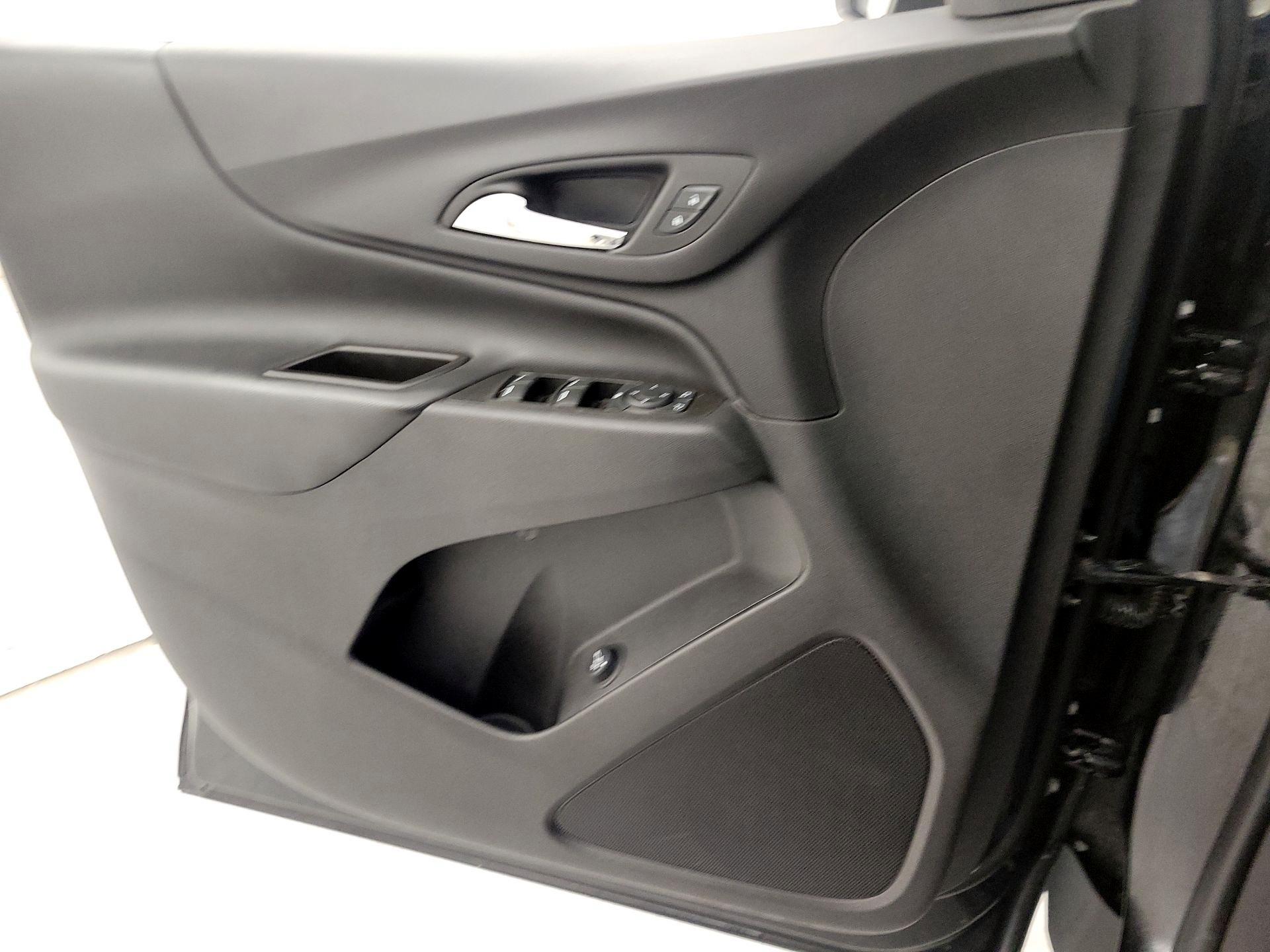 Thumbnail: 2024 Chevrolet Equinox - 12
