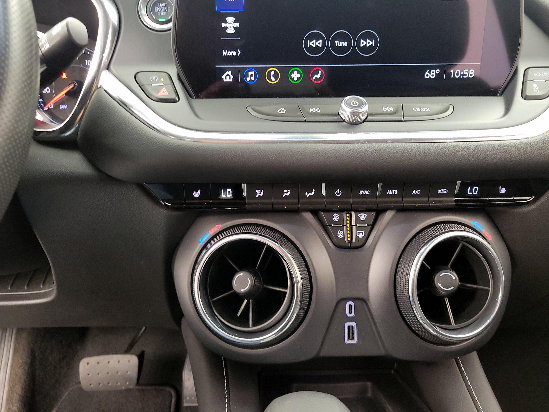 Thumbnail: 2024 Chevrolet Blazer - 16