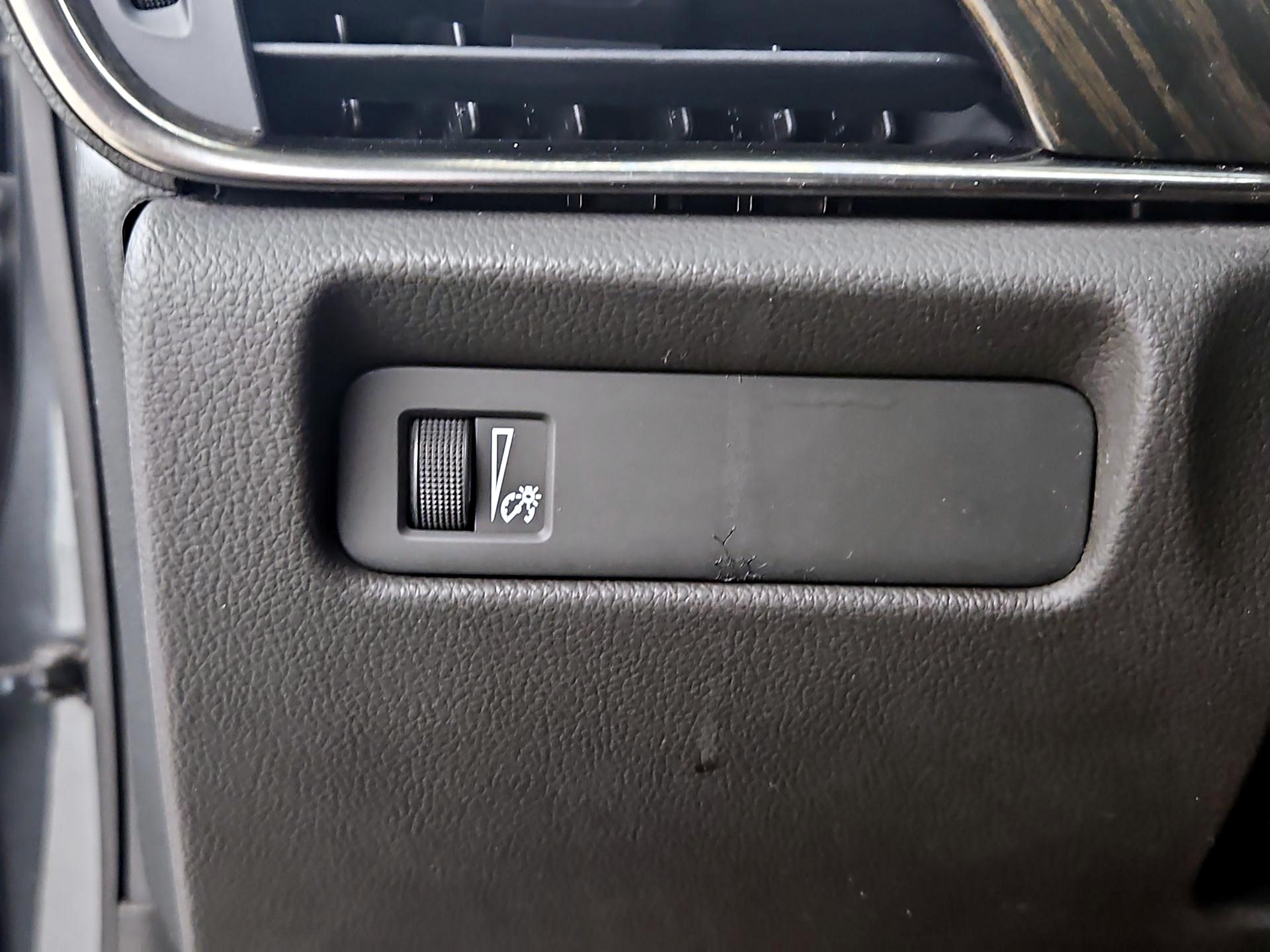 Thumbnail: 2015 Cadillac ATS - 13