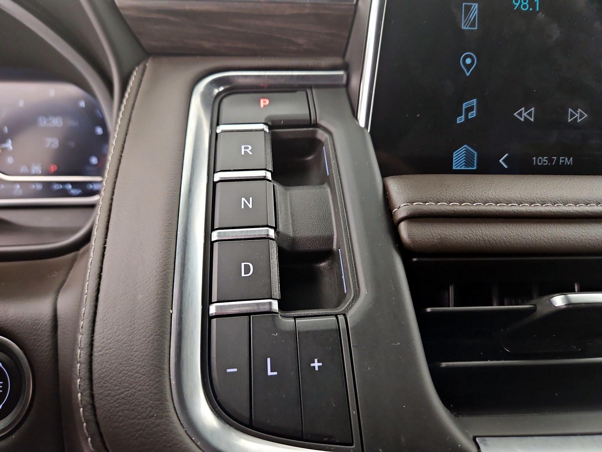 Thumbnail: 2023 Chevrolet Suburban - 17