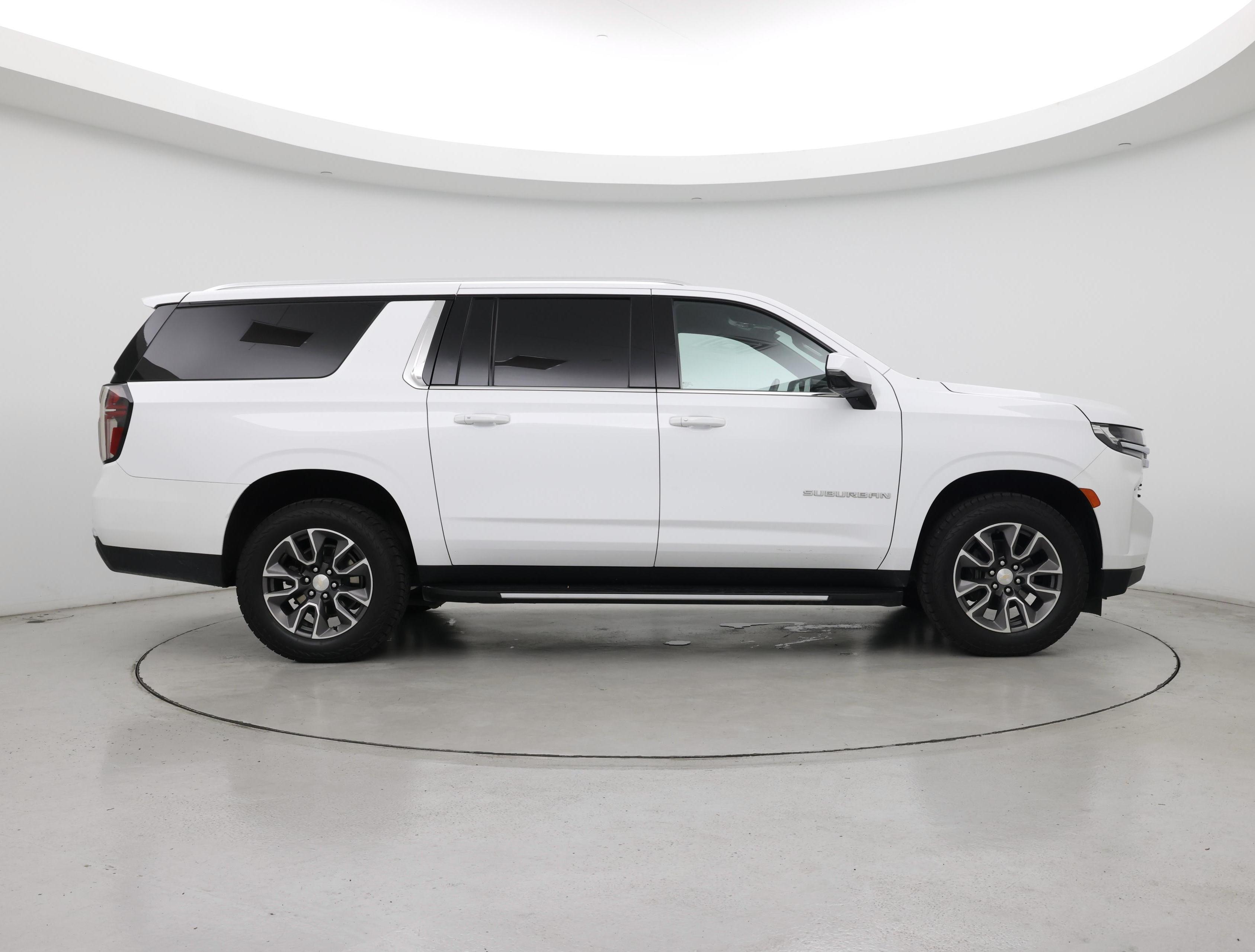 Thumbnail: 2023 Chevrolet Suburban - 7