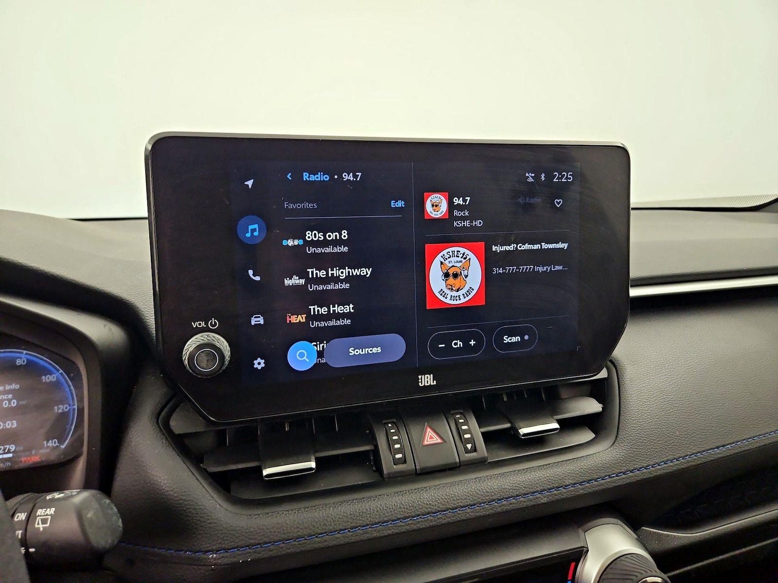 2023 Toyota RAV4 XSE - Photo 16