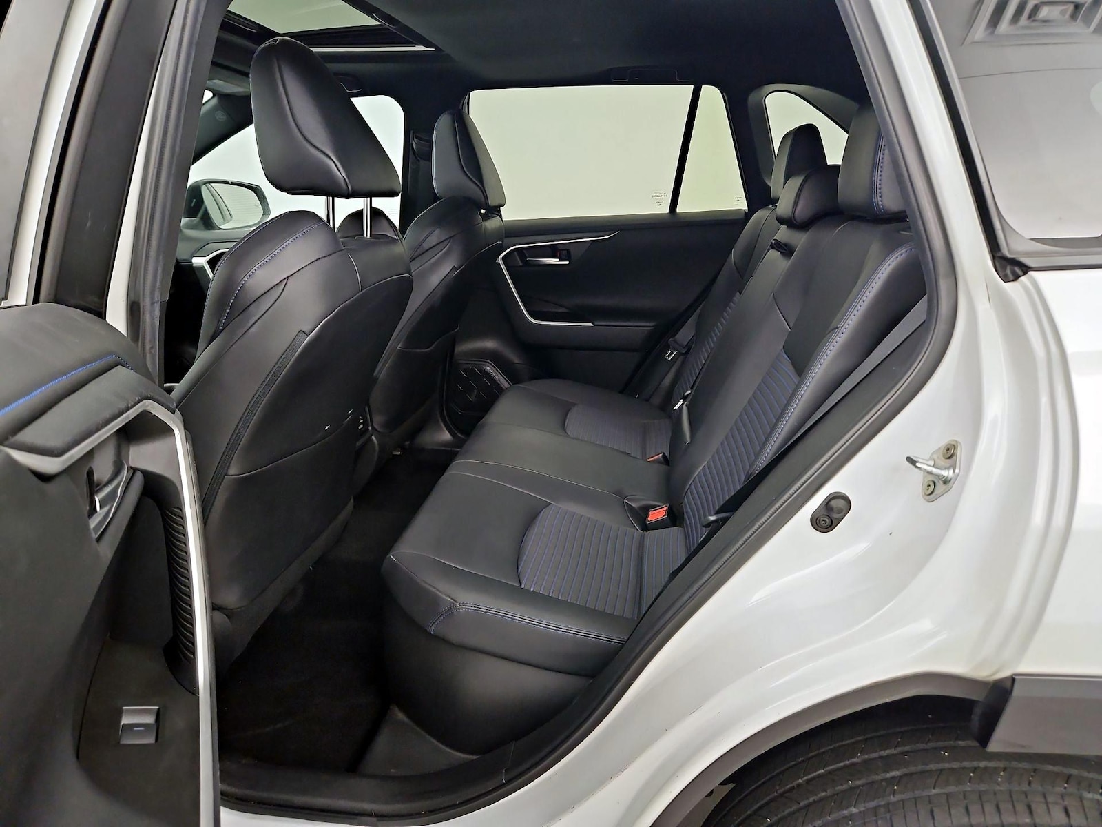 2023 Toyota RAV4 XSE - Photo 21