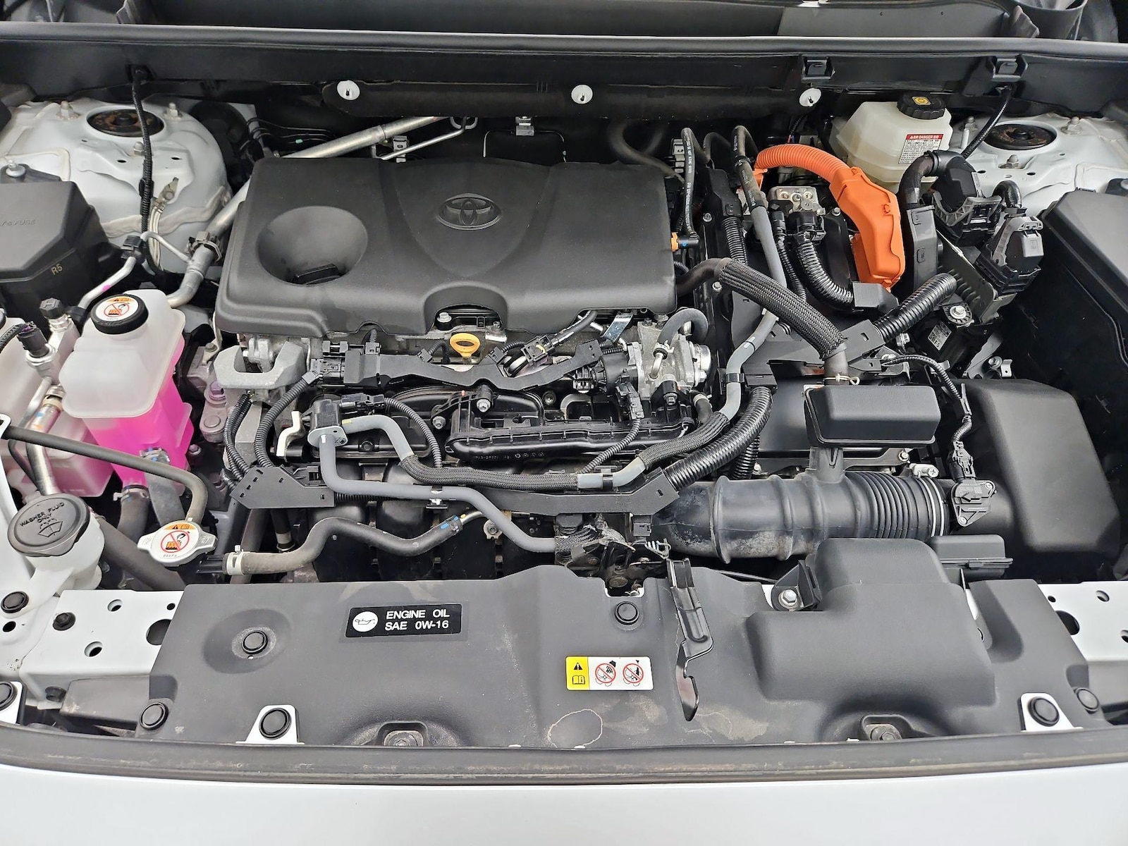 2023 Toyota RAV4 XSE - Photo 23