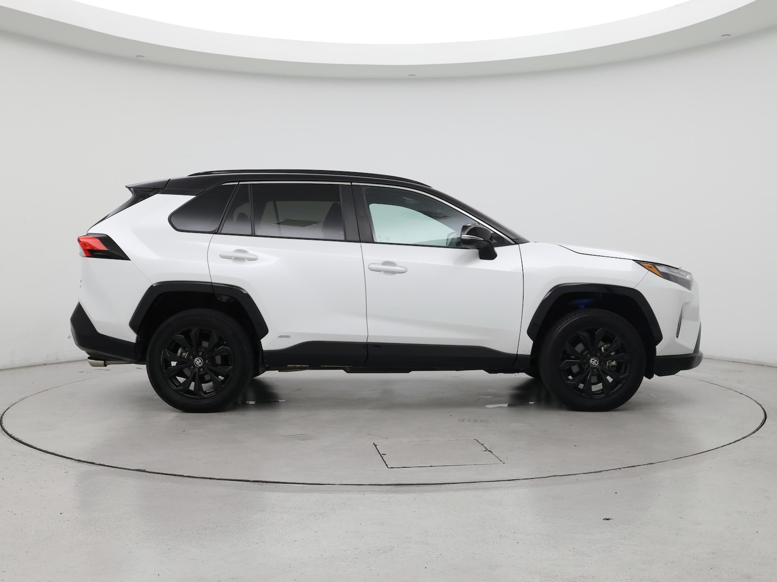 2023 Toyota RAV4 XSE - Photo 8