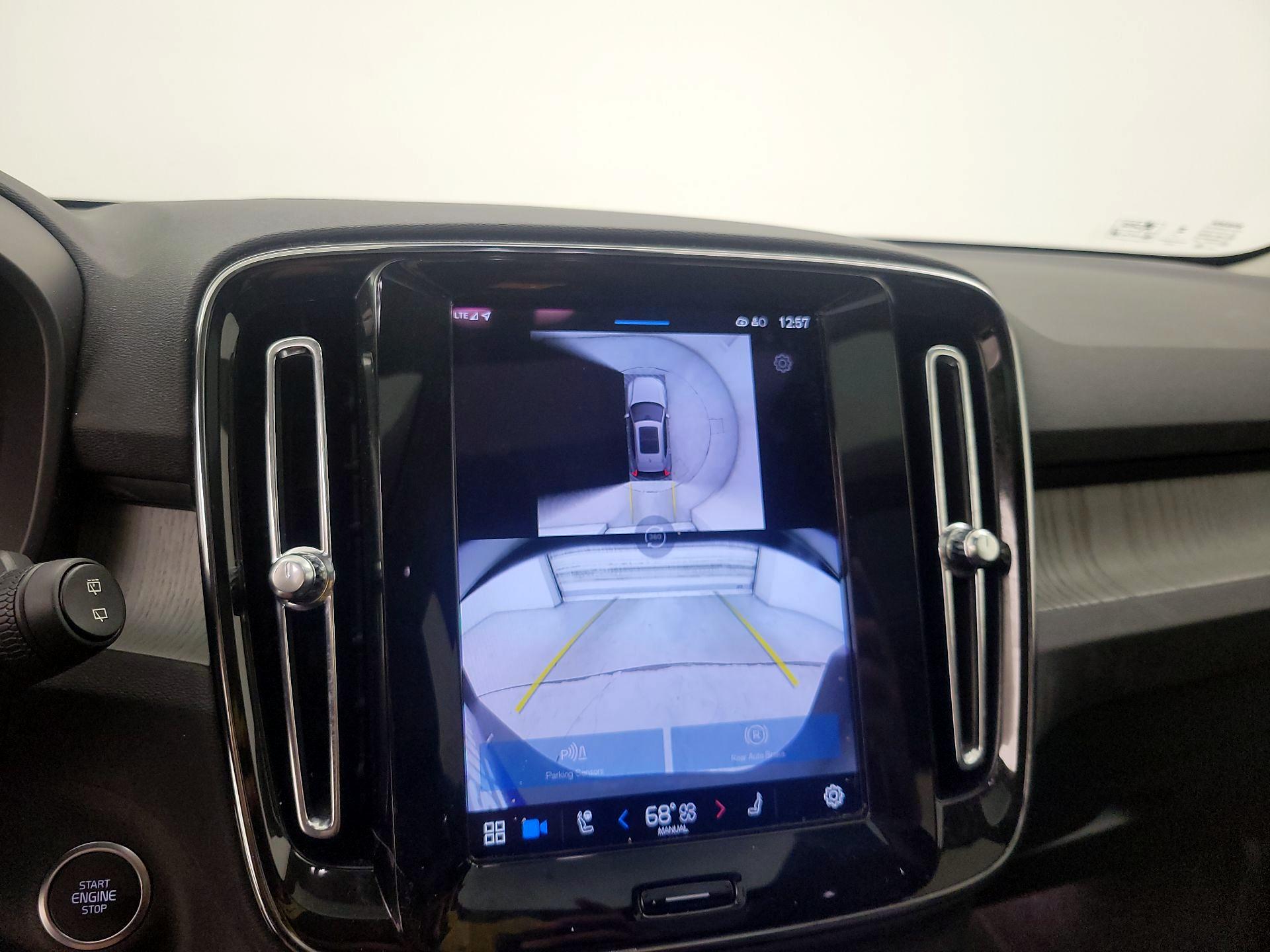 Thumbnail: 2024 Volvo XC40 - 15