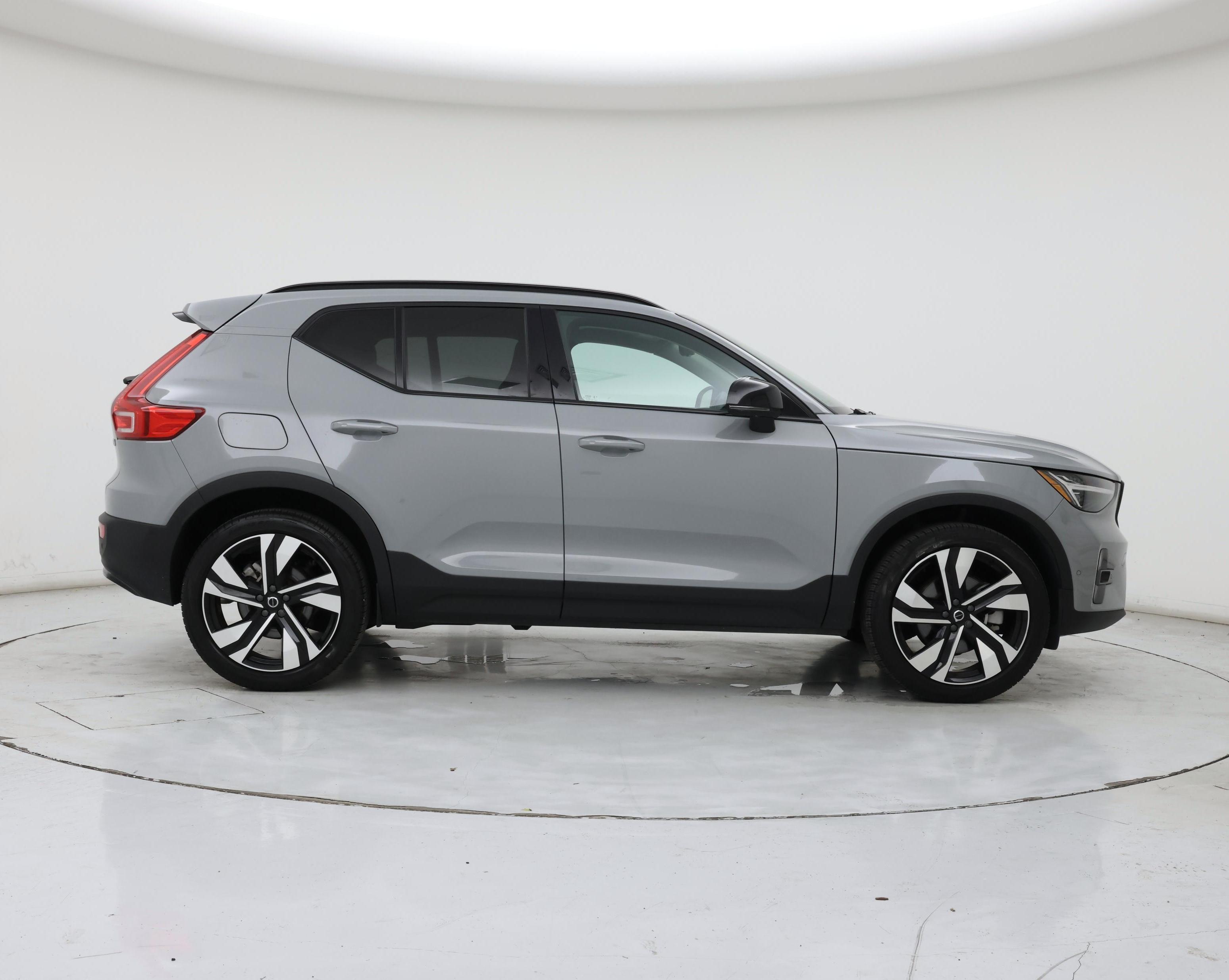 Thumbnail: 2024 Volvo XC40 - 7