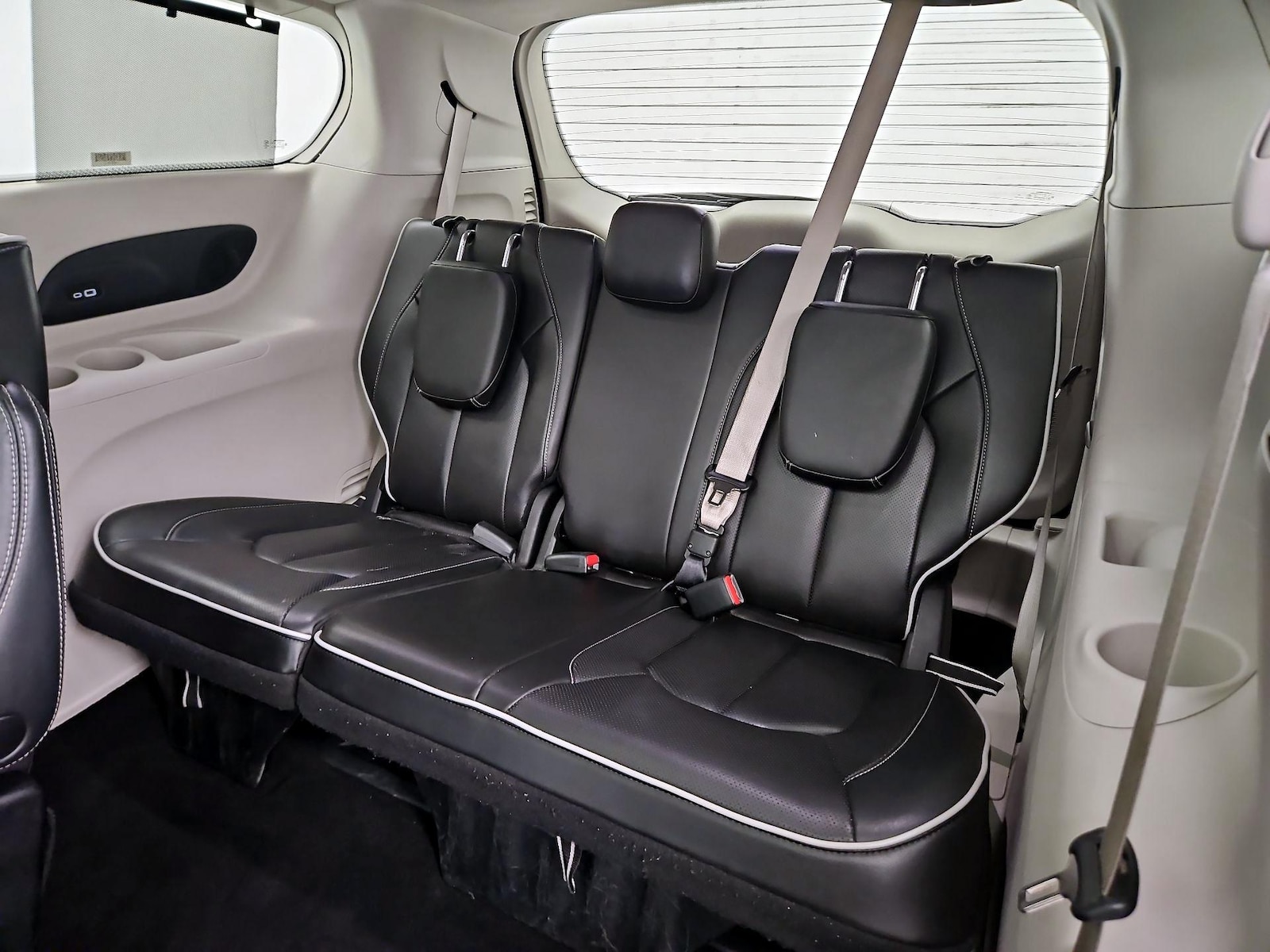 2023 Chrysler Pacifica Limited - Photo 23
