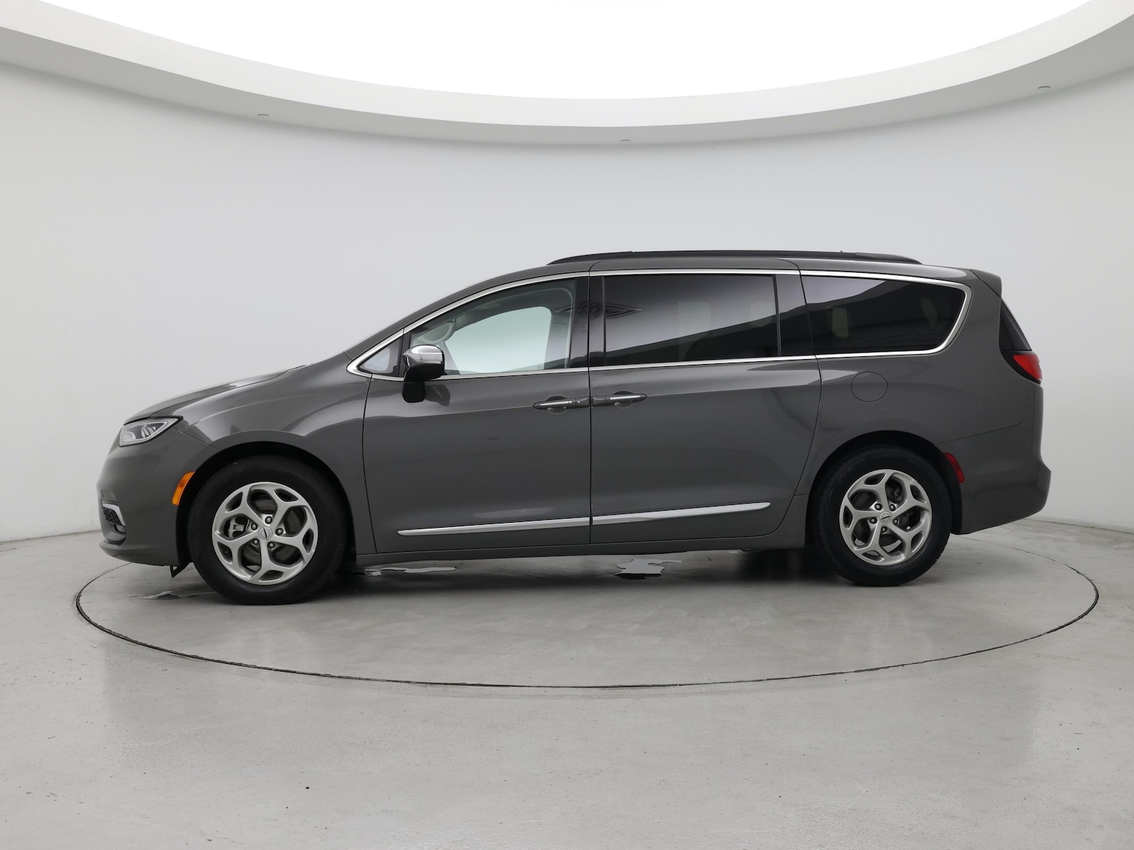 2023 Chrysler Pacifica Limited - Photo 4