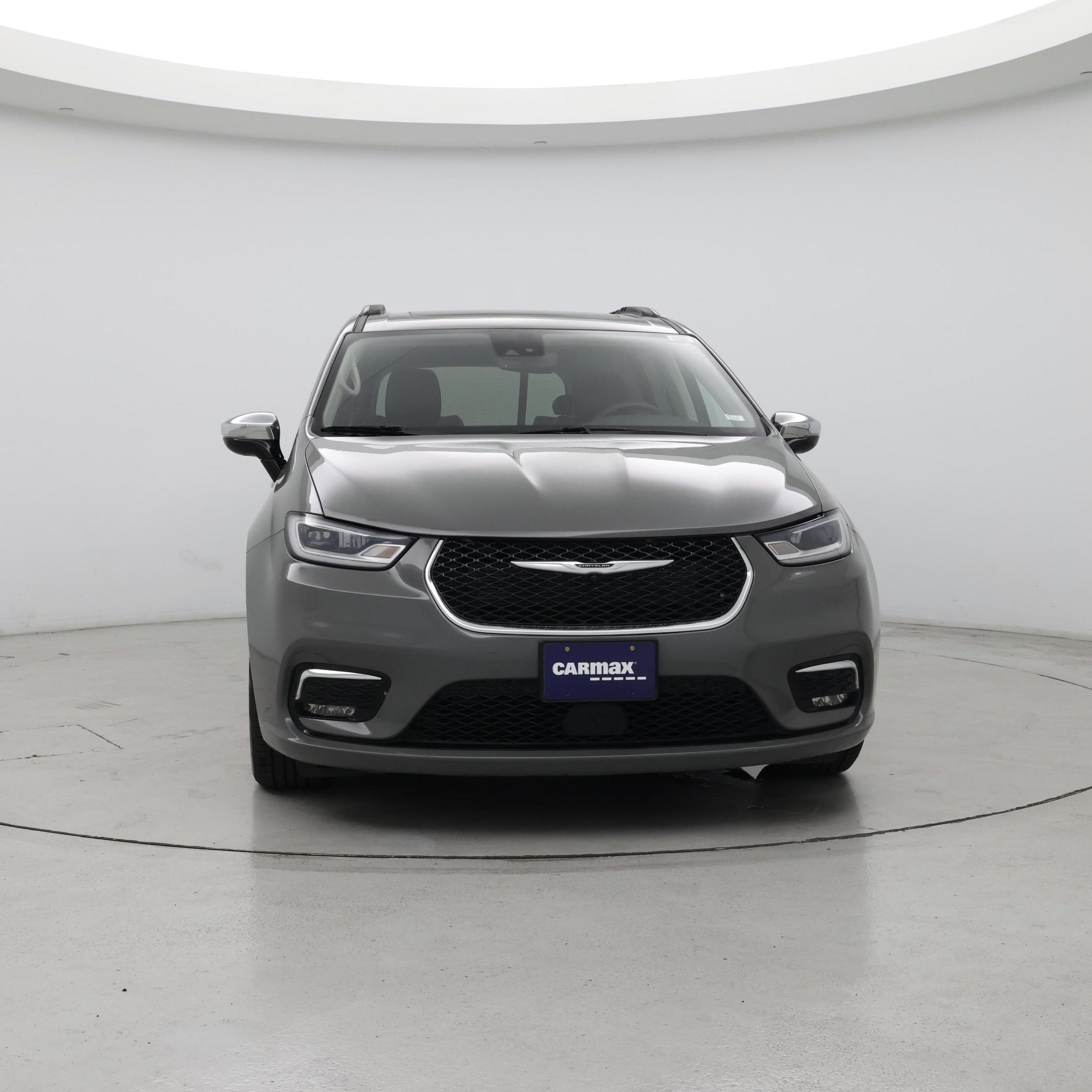 Thumbnail: 2023 Chrysler Pacifica - 5