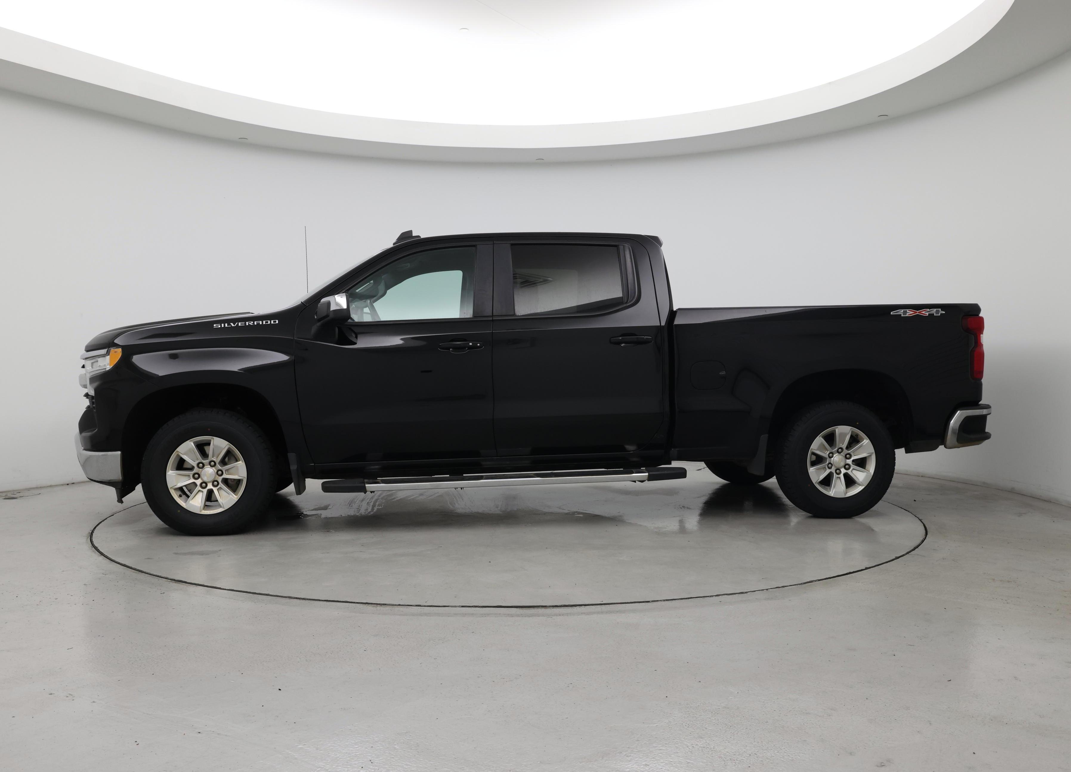 Thumbnail: 2023 Chevrolet Silverado 1500 - 3