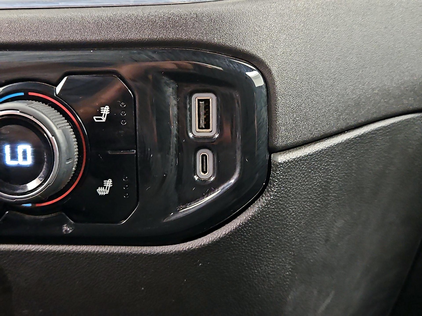 2023 Chevrolet Silverado 1500 LT - Photo 19
