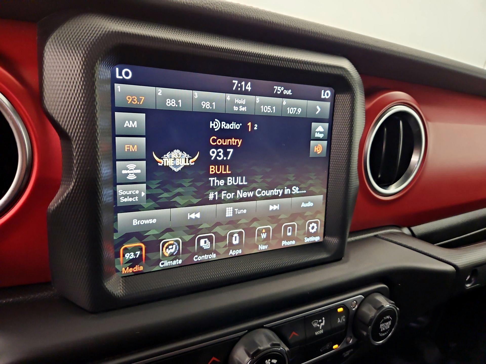Thumbnail: 2022 Jeep Gladiator - 16